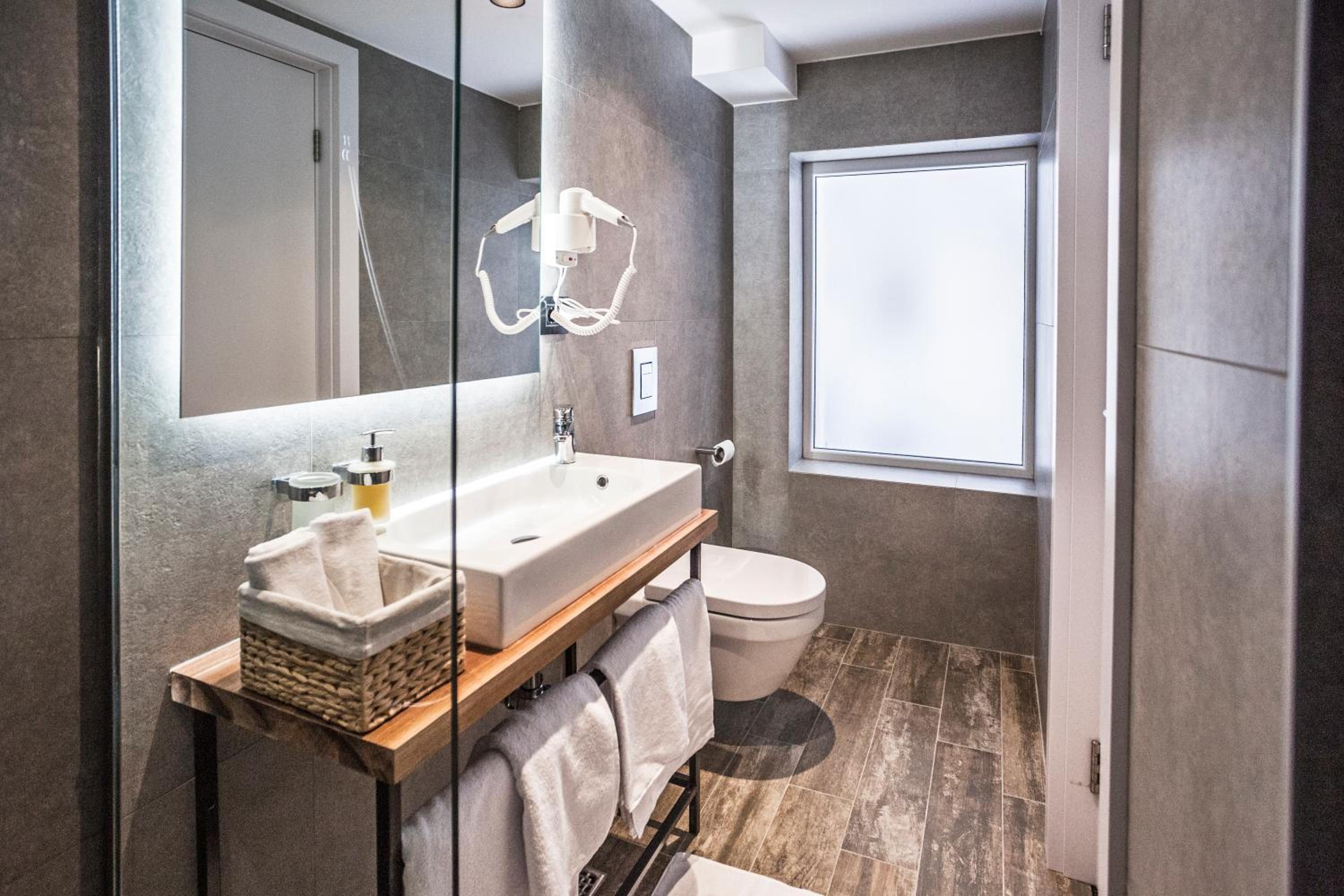 Standard Twin Suite photo 3