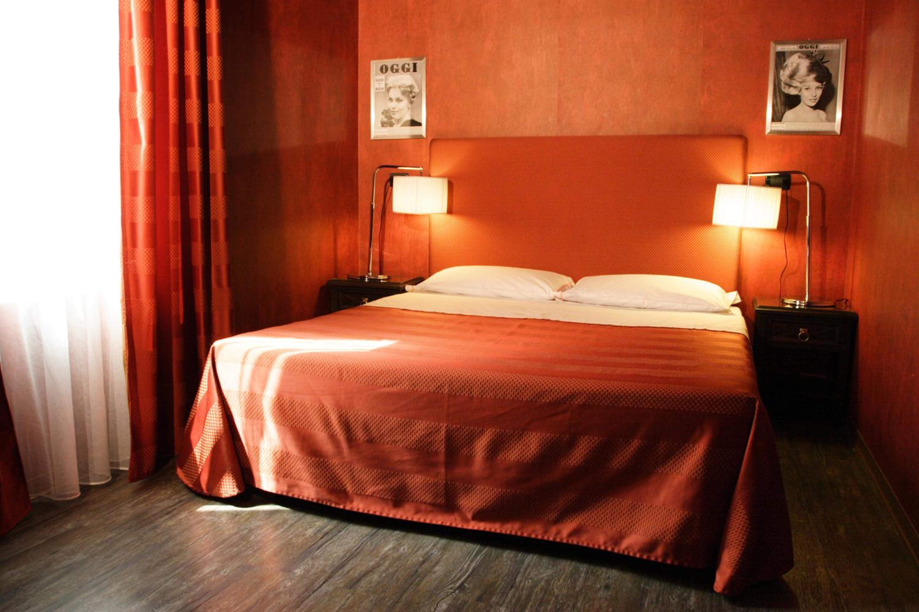 Double or Twin Room - Photo 15