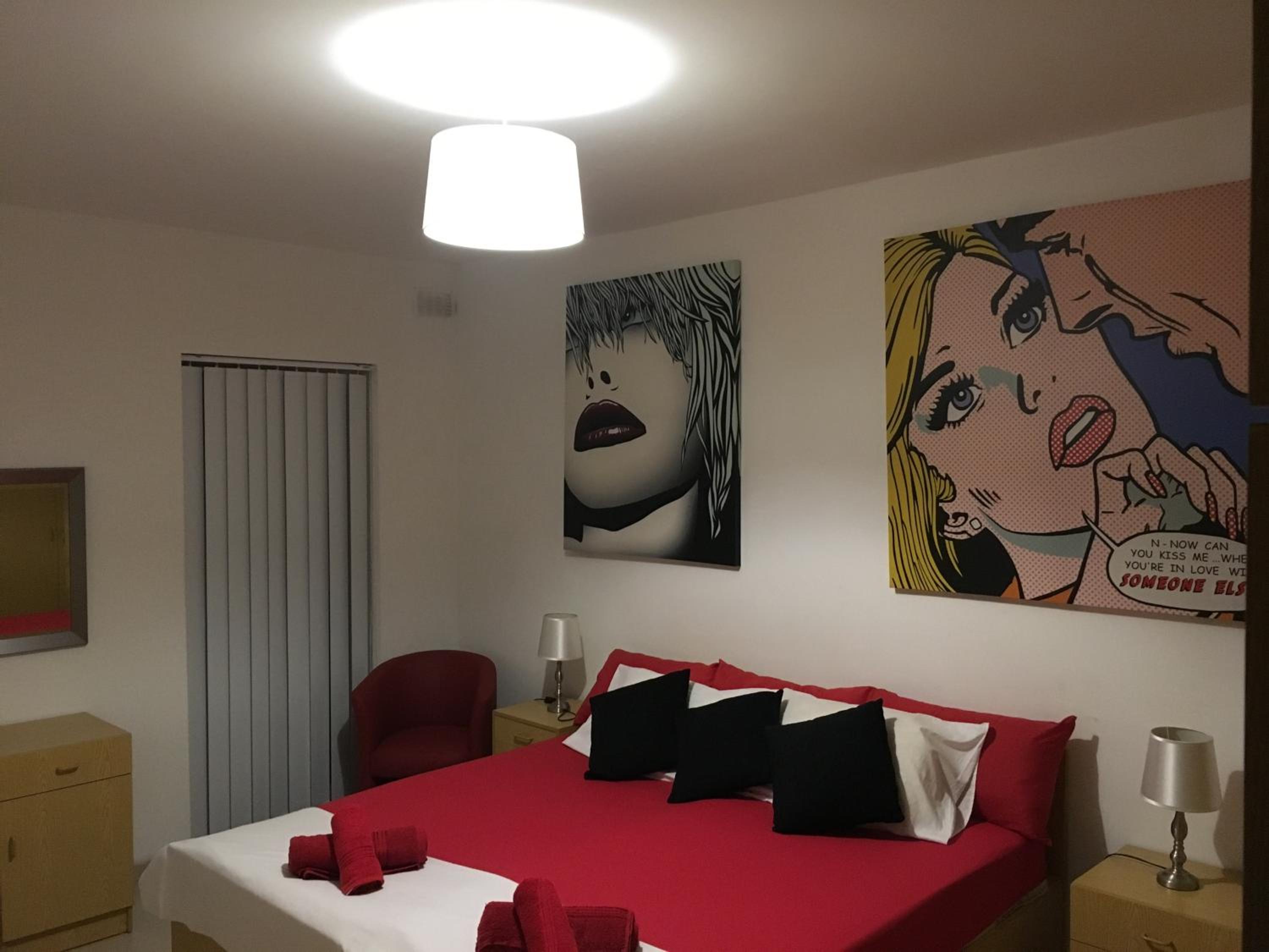 Superior Twin Room With City View photo 3