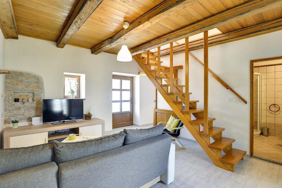 Two-Bedroom House photo 3