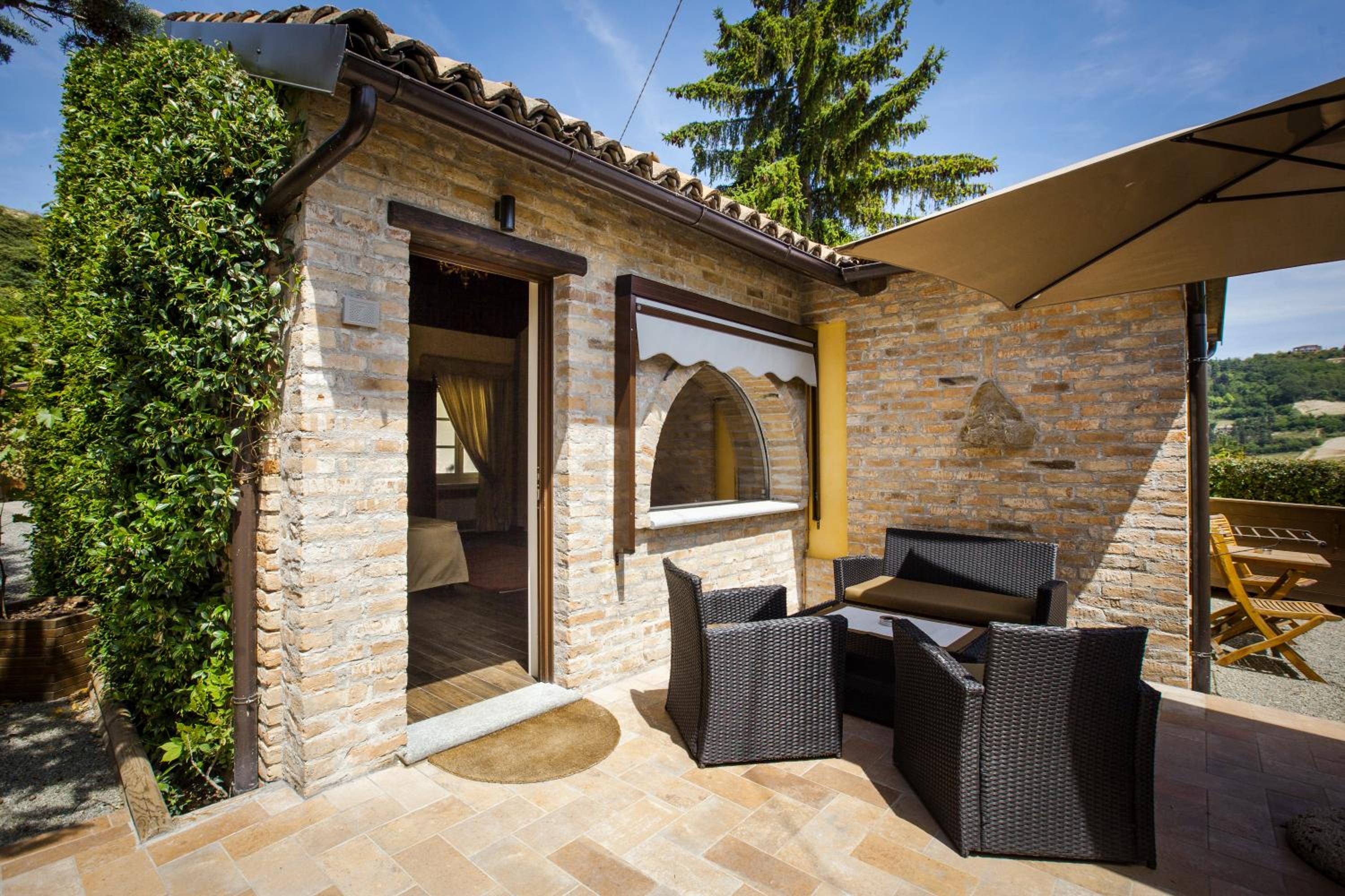  Suite - Annex - Photo 10