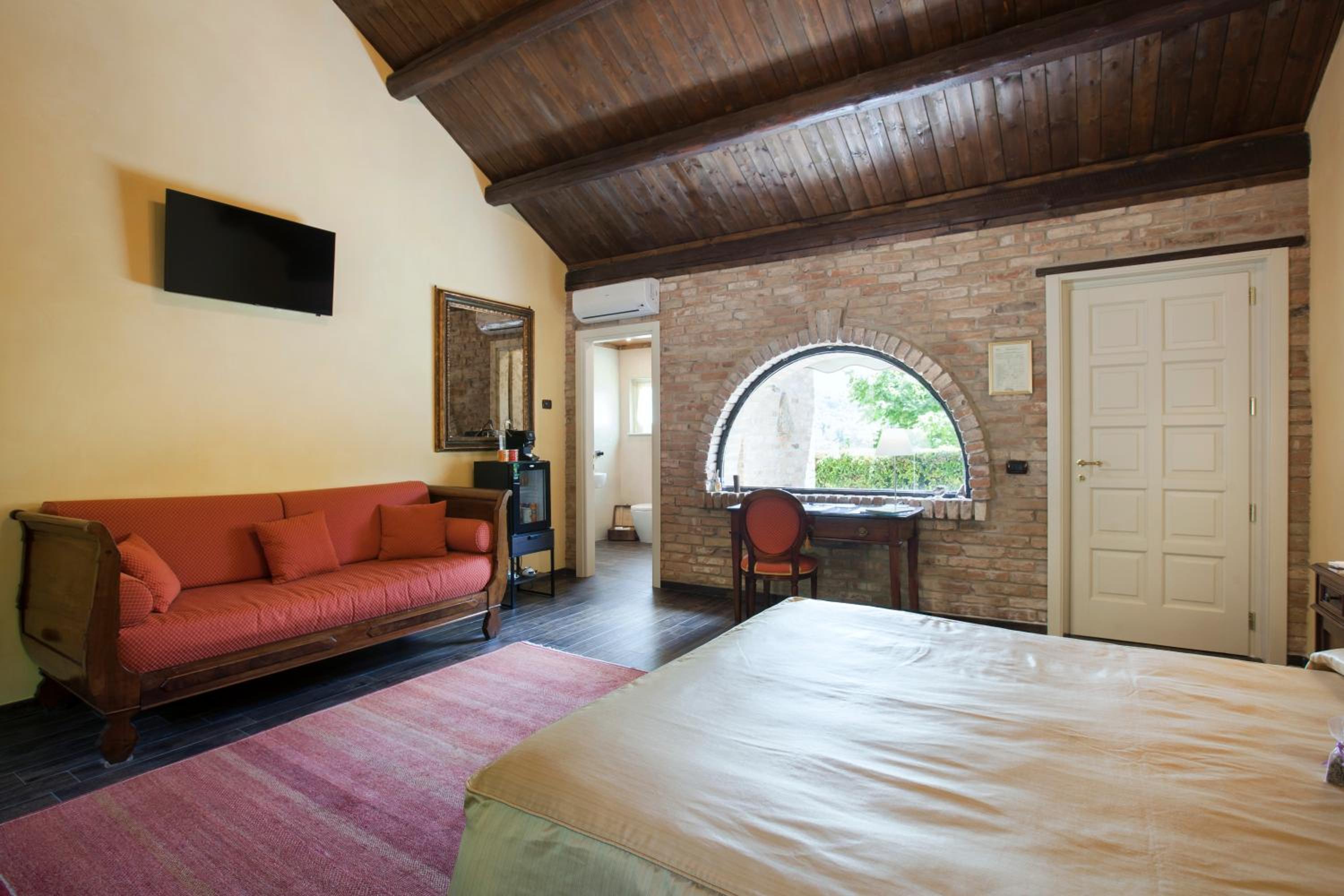  Suite - Annex - Photo 4