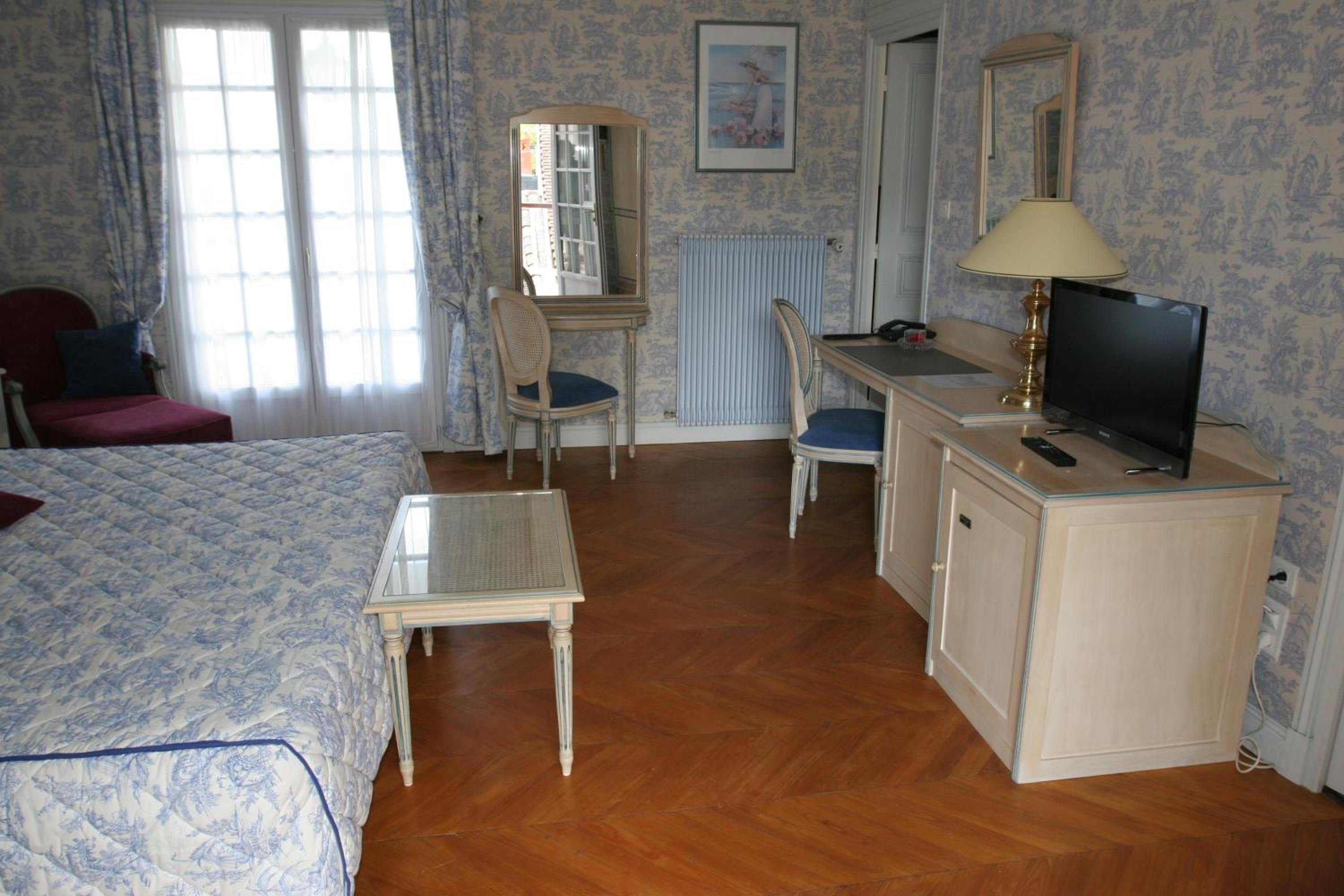 Double Room with Balcony and Sea View photo 2