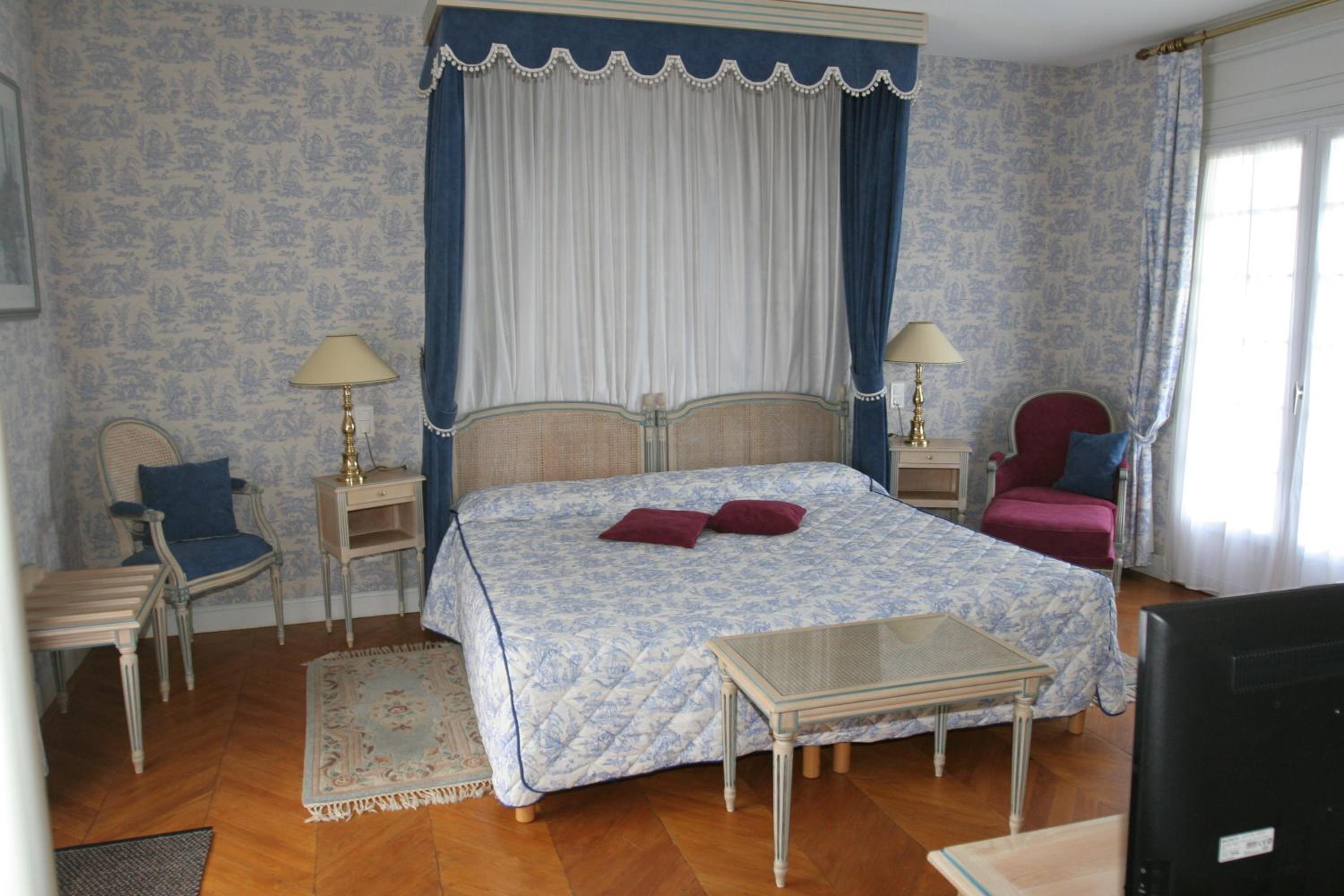 Double Room with Balcony and Sea View photo 3