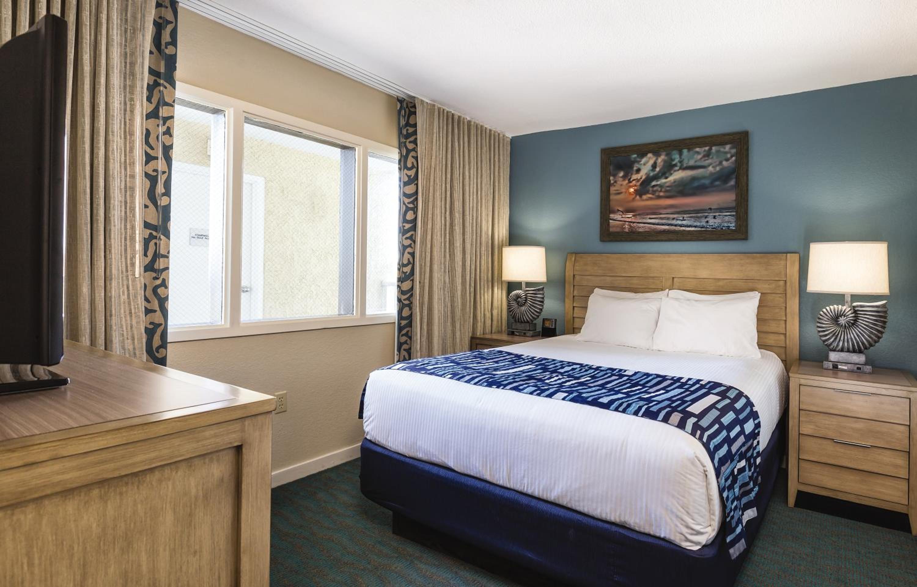Two-Bedroom Suite photo 1
