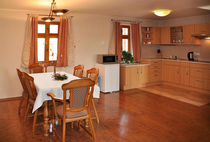 Apartment with Balcony (4 Adults) - Photo 9