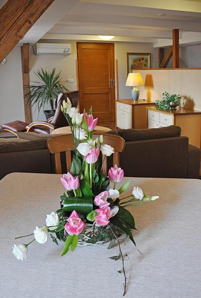 Apartment with Balcony (3 Adults) - Photo 9