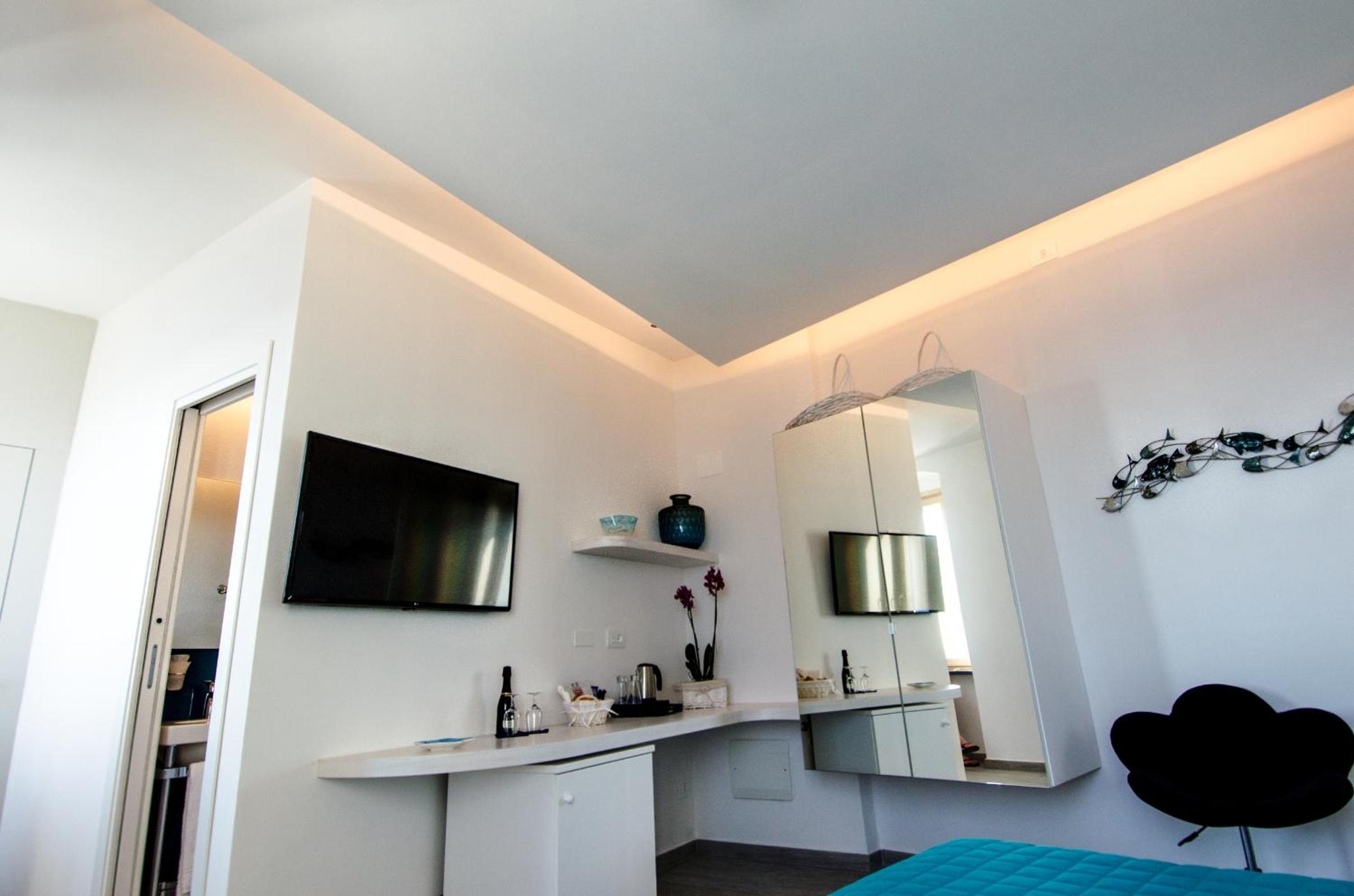Double Room with Sea View photo 3