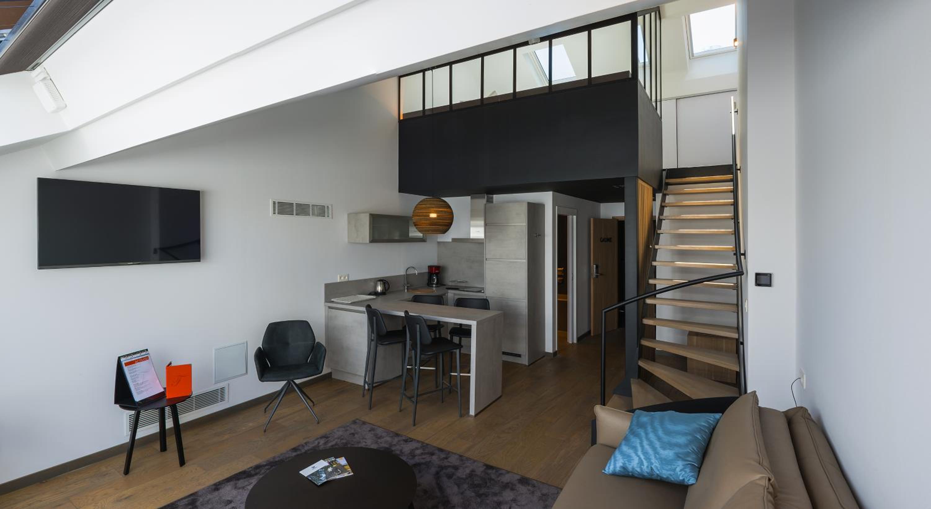 Apartment - Split Level