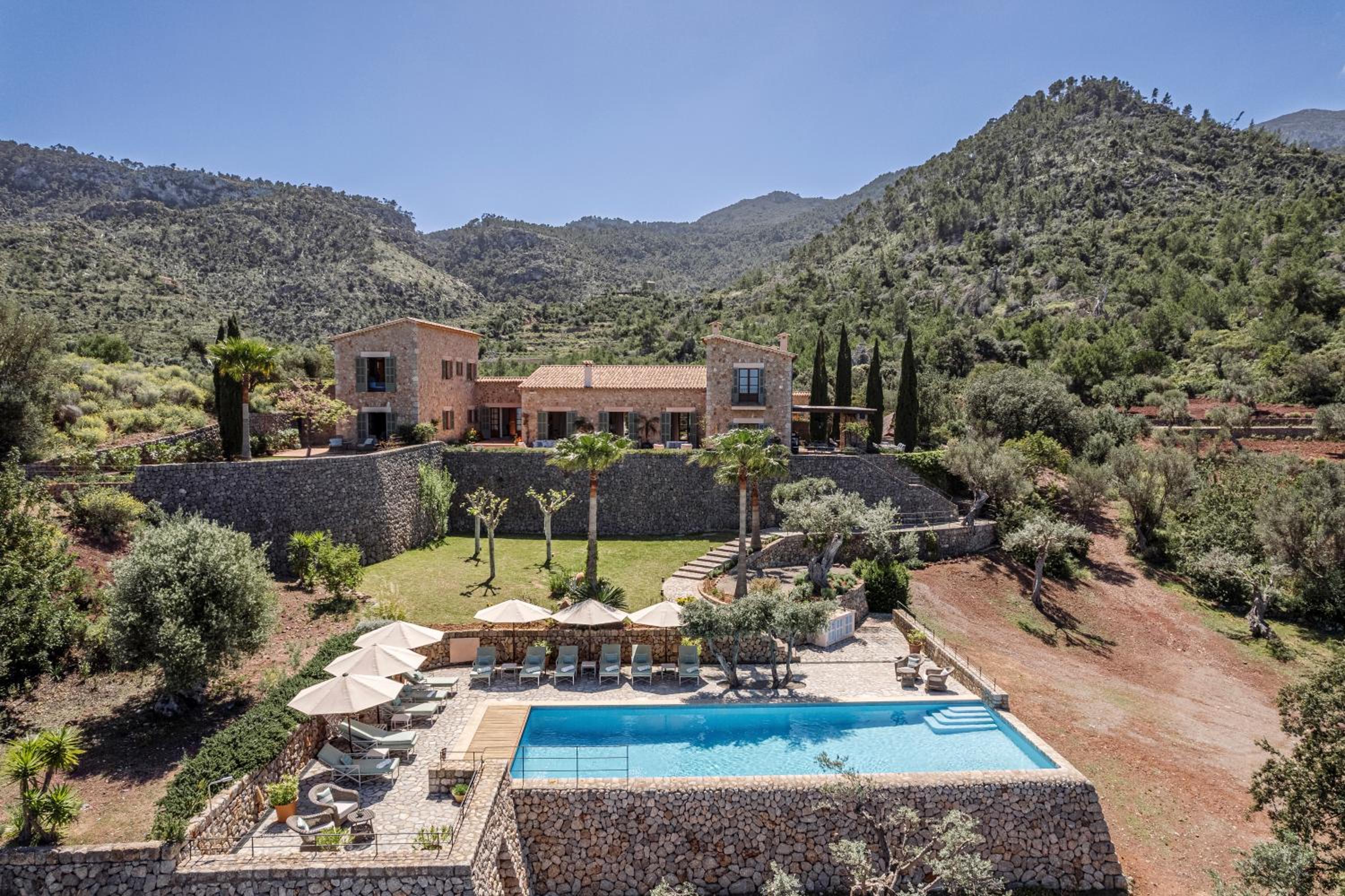 Villa with Private Pool Villa with Private Pool