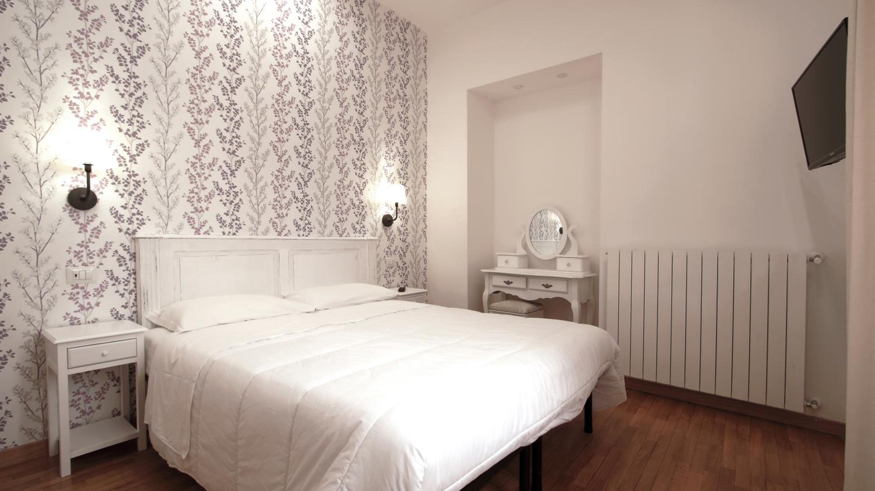 Double or Twin Room photo 3