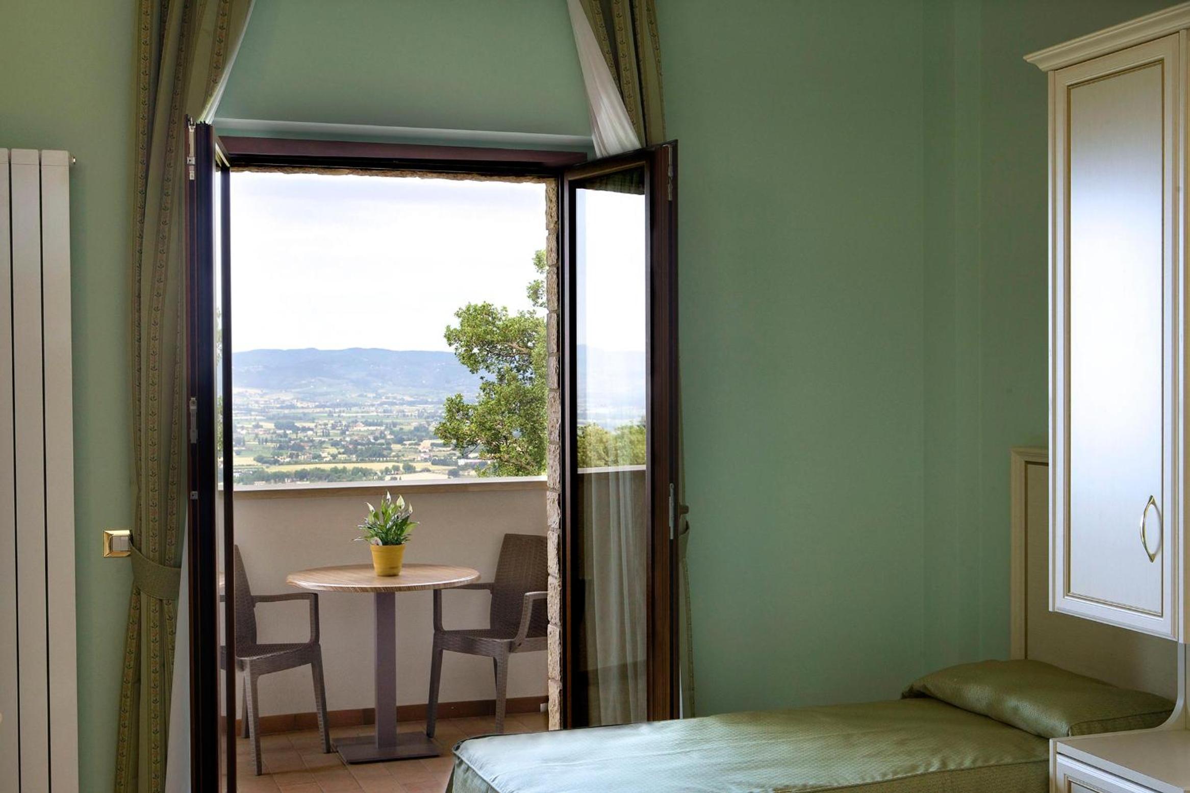 Family Room with Balcony - Photo 6