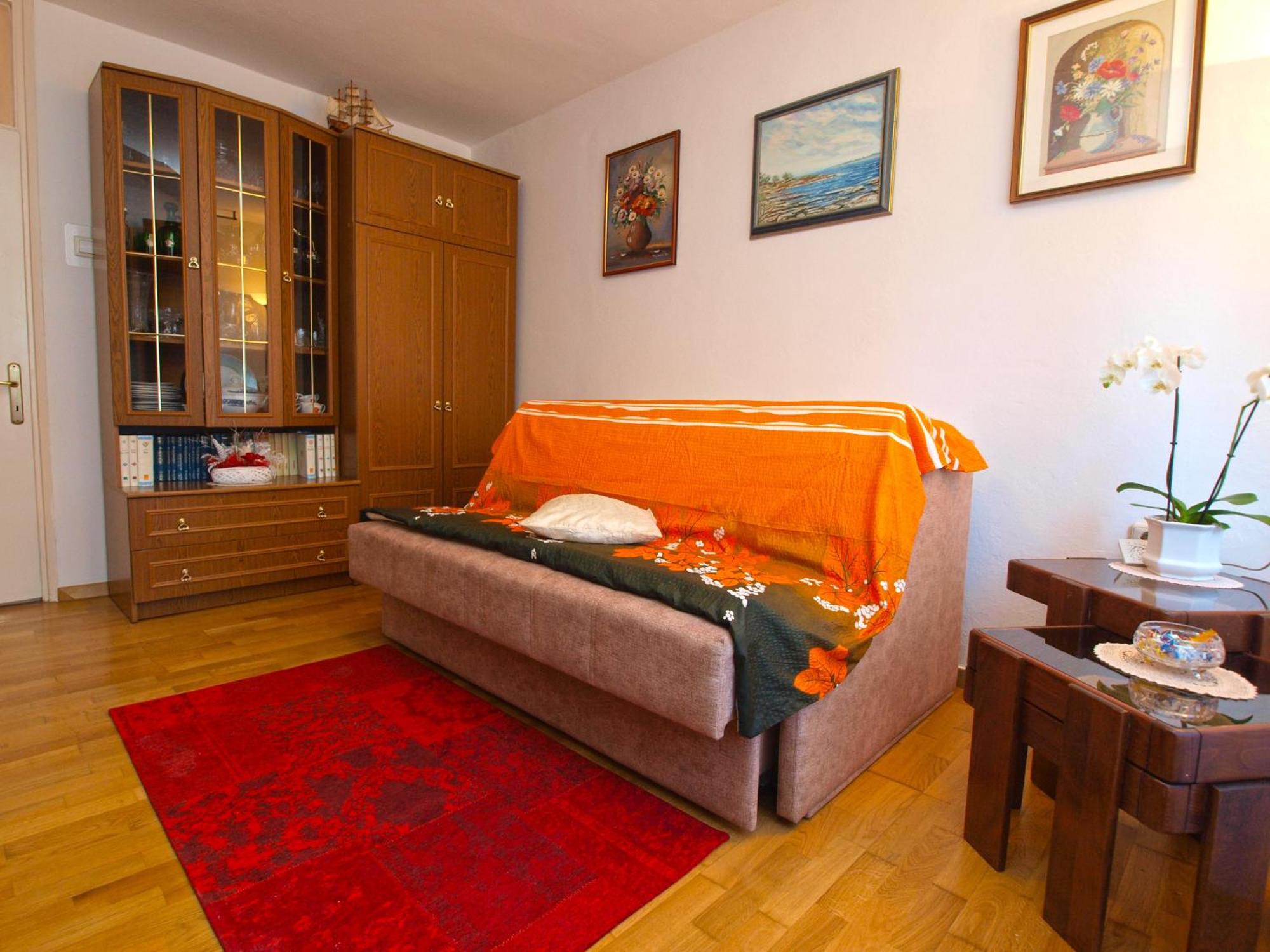 Apartment photo 3