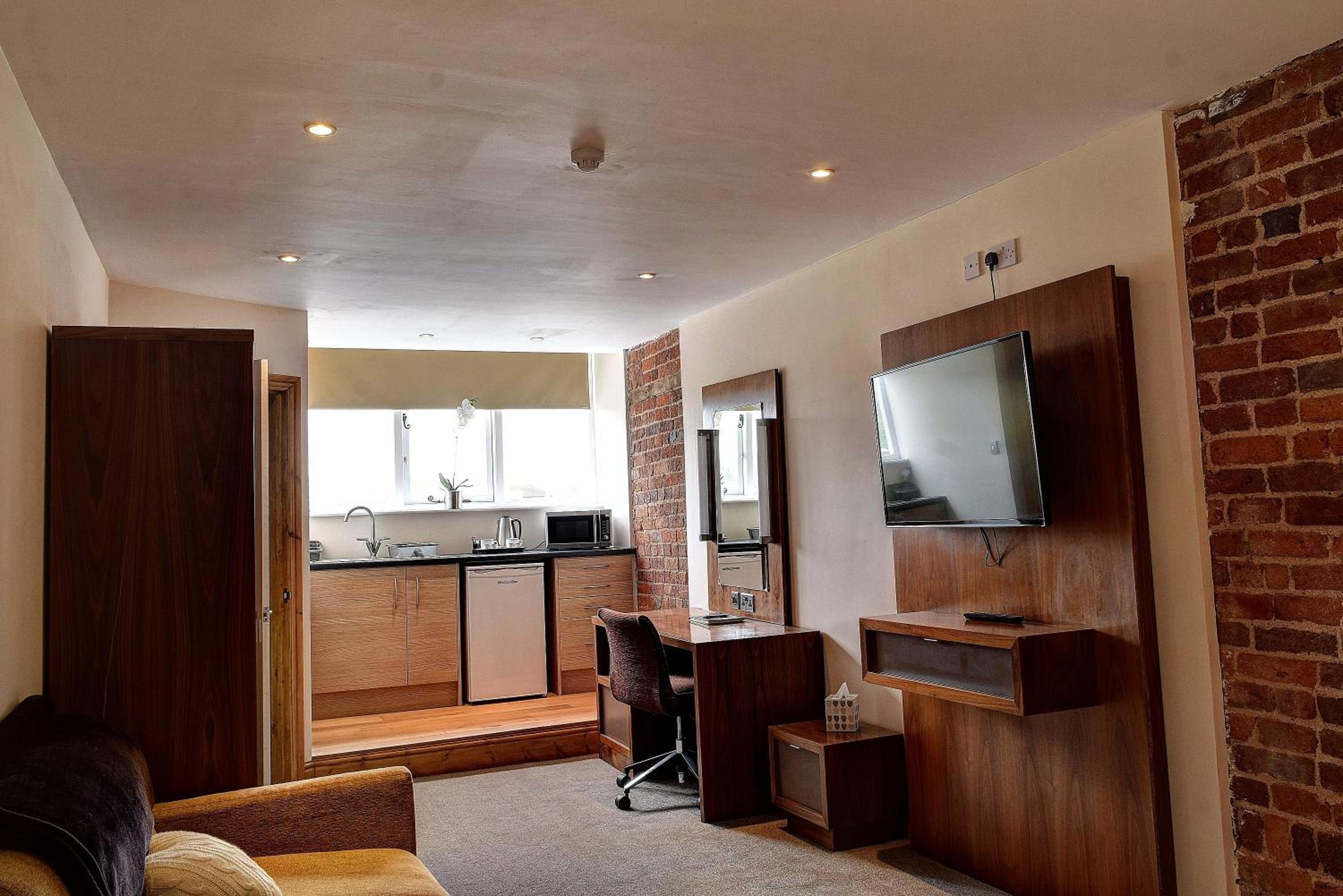 King Studio with Sofa Bed