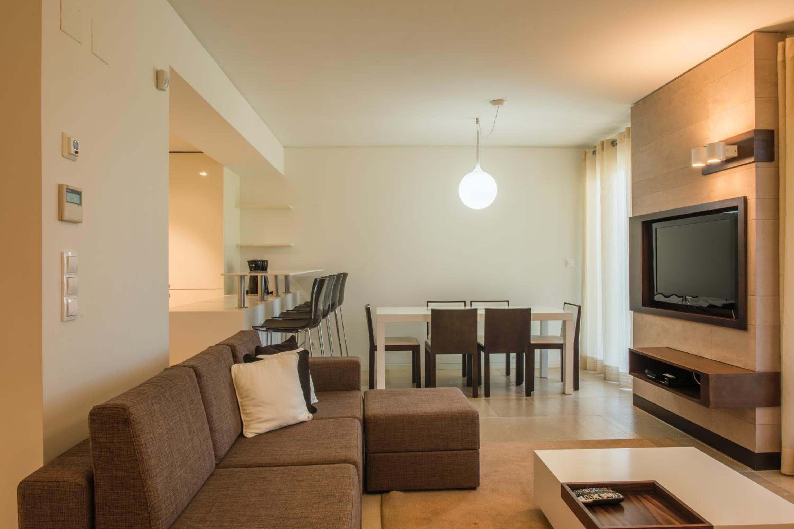 Two-Bedroom Apartment photo 3
