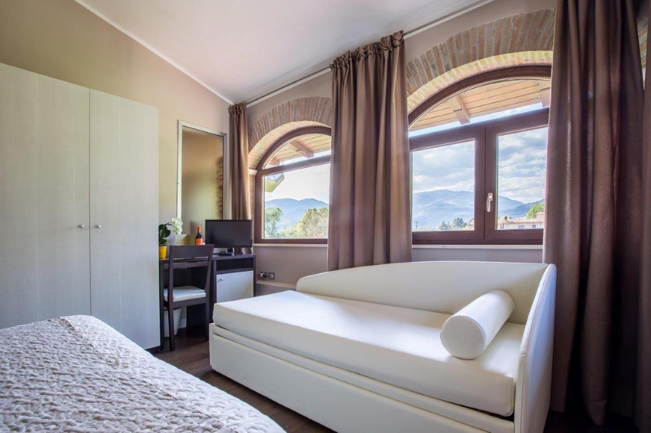 Suite with Mountain View
