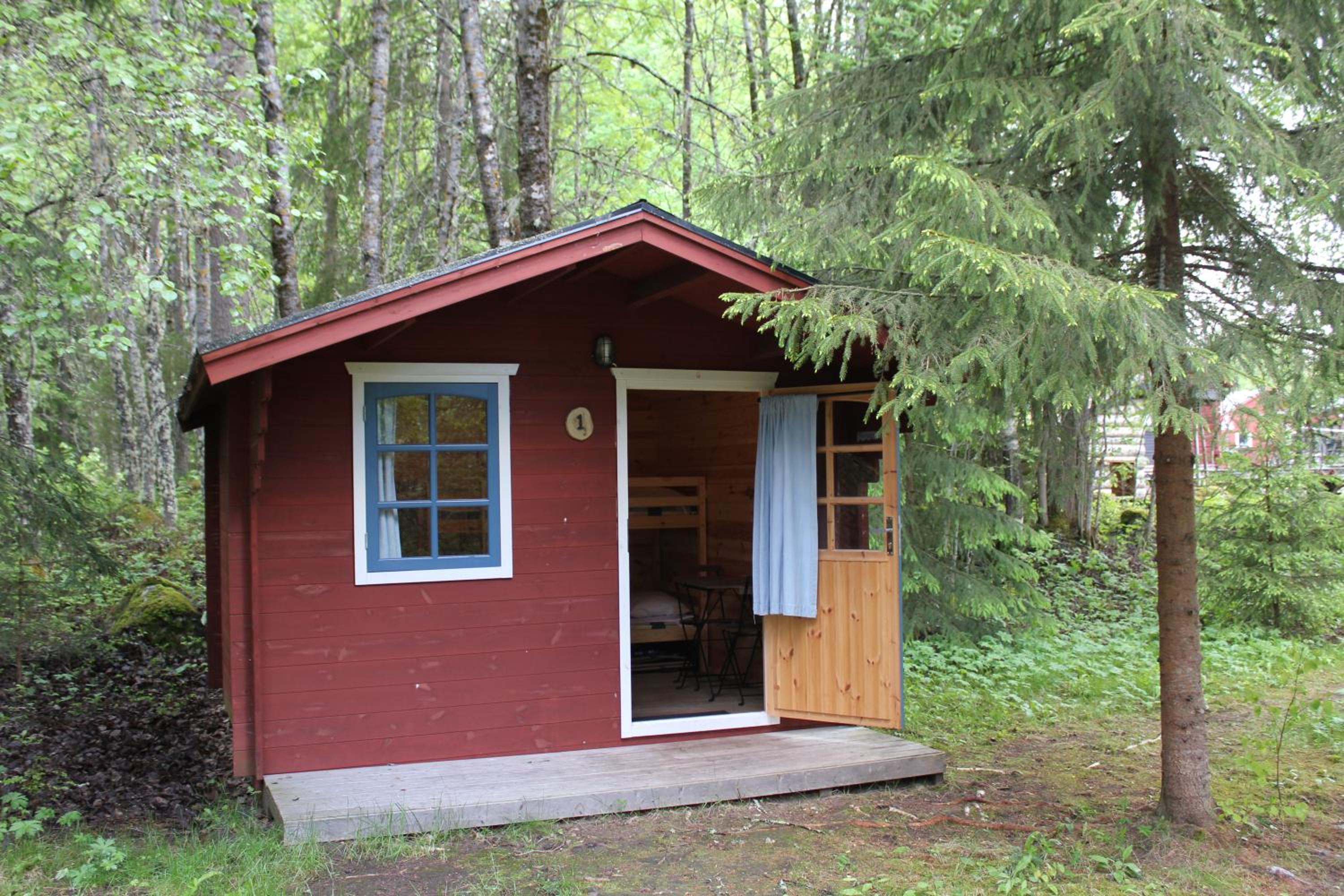 Economy Cottage with Kitchenette - Photo 3