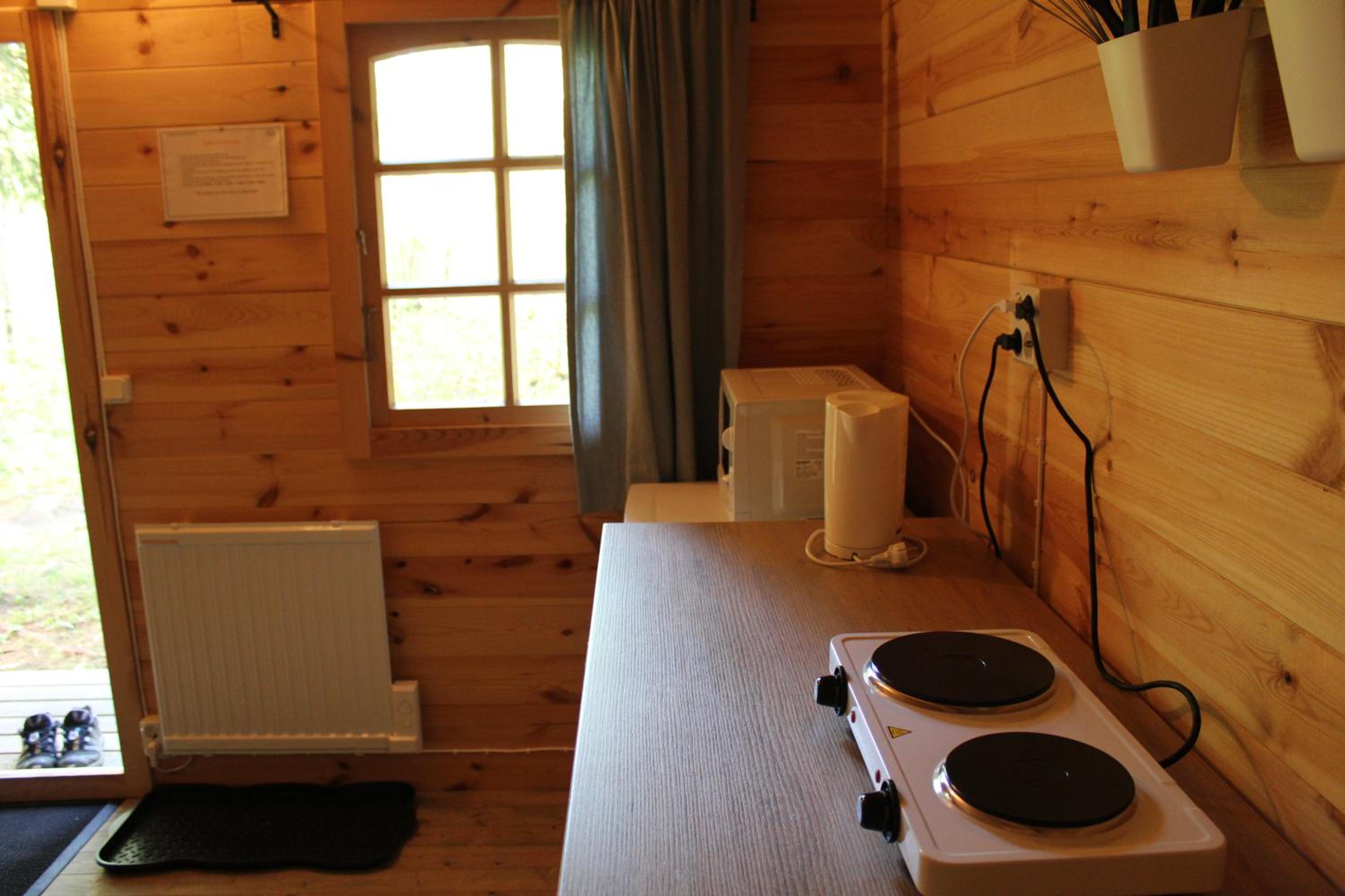 Economy Cottage with Kitchenette - Photo 24