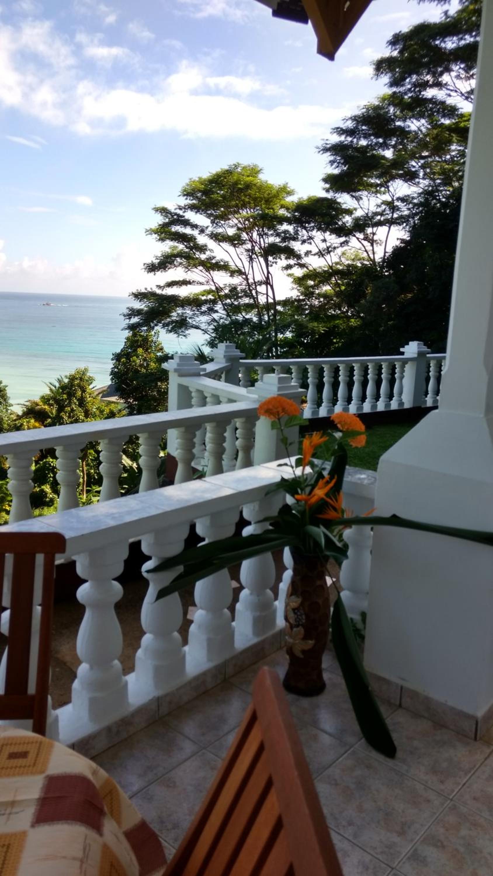 Two-Bedroom Apartment with Sea View photo 2