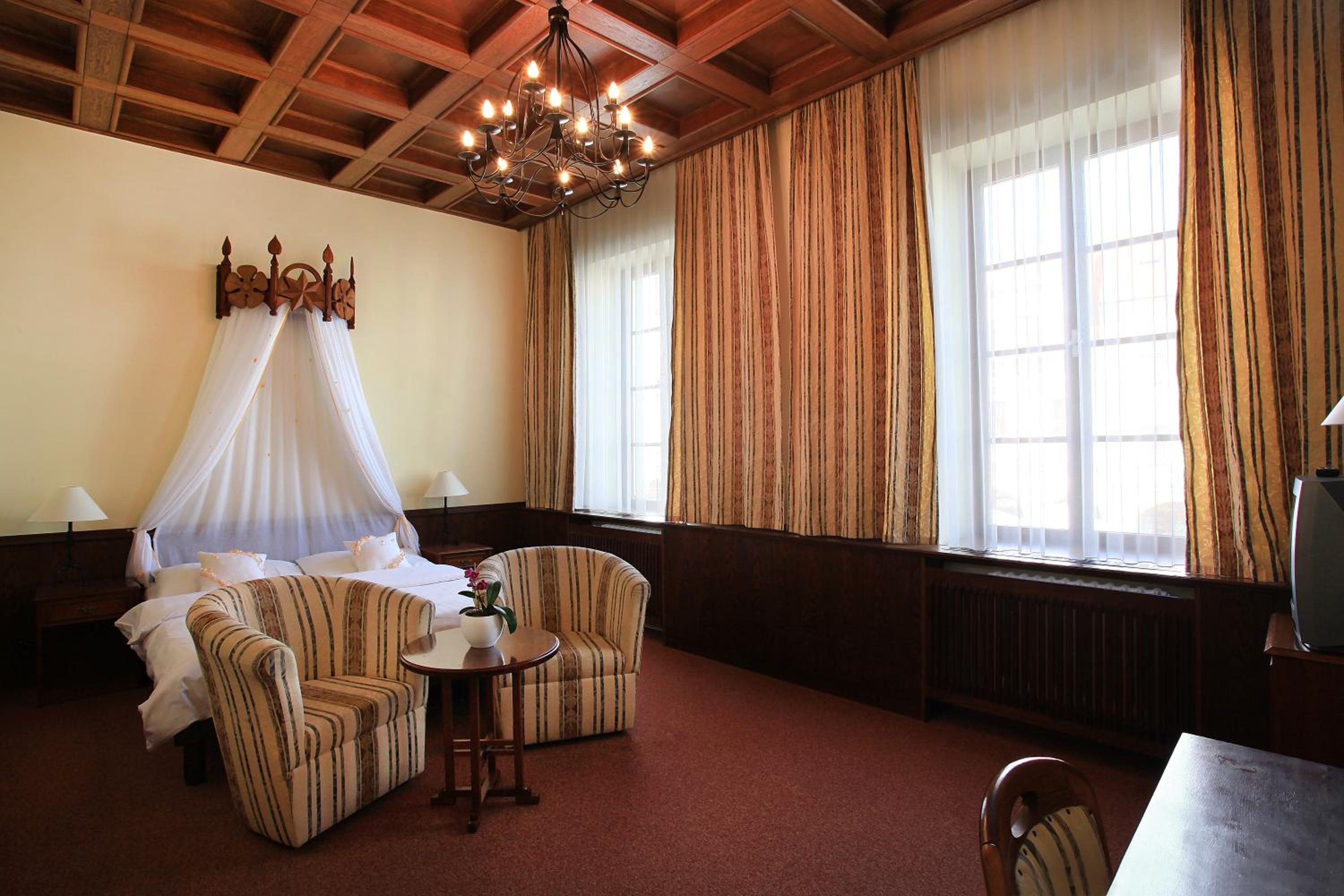 Deluxe Double or Twin Room - Photo 4