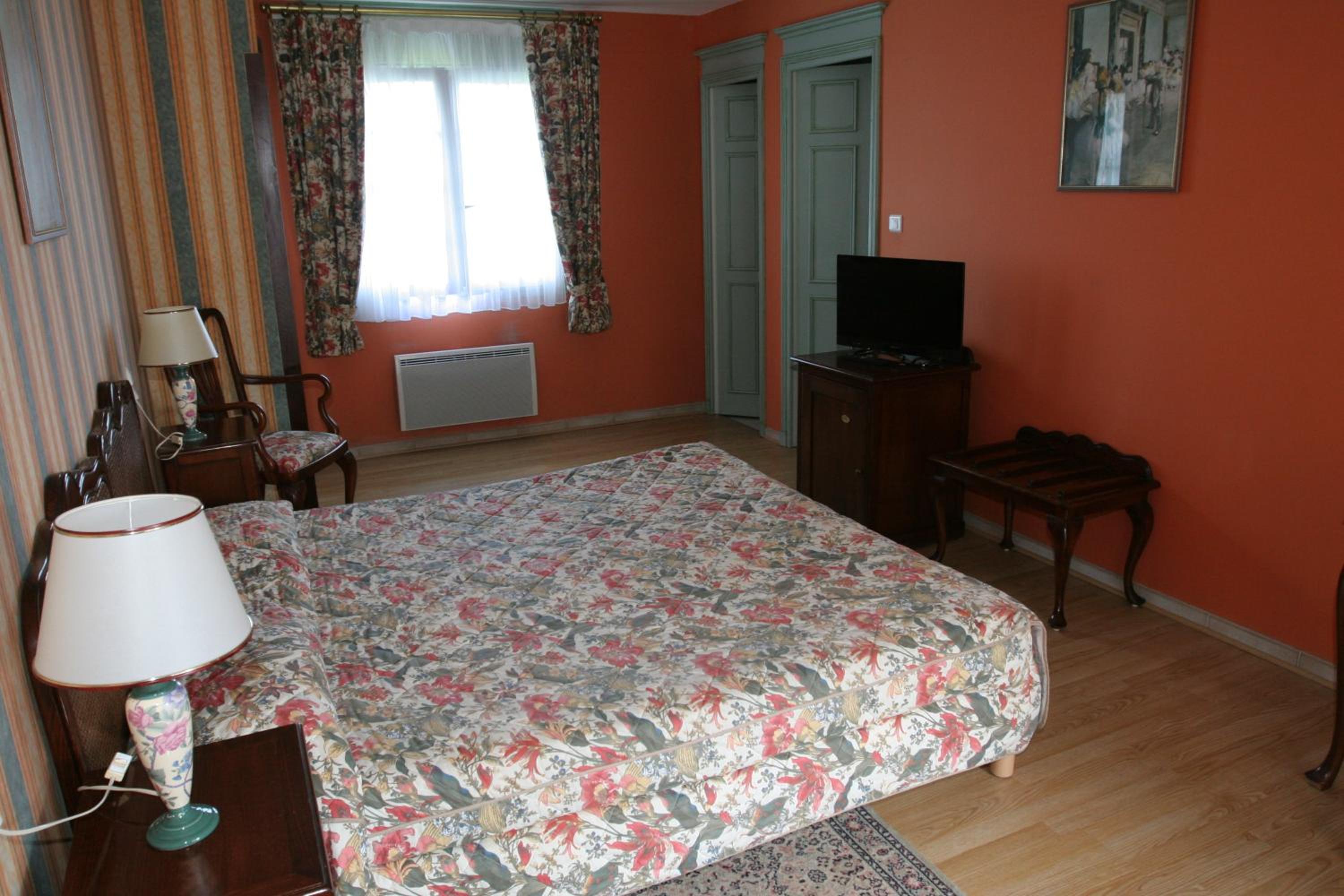 Double or Twin Room with Sea View - Photo 1