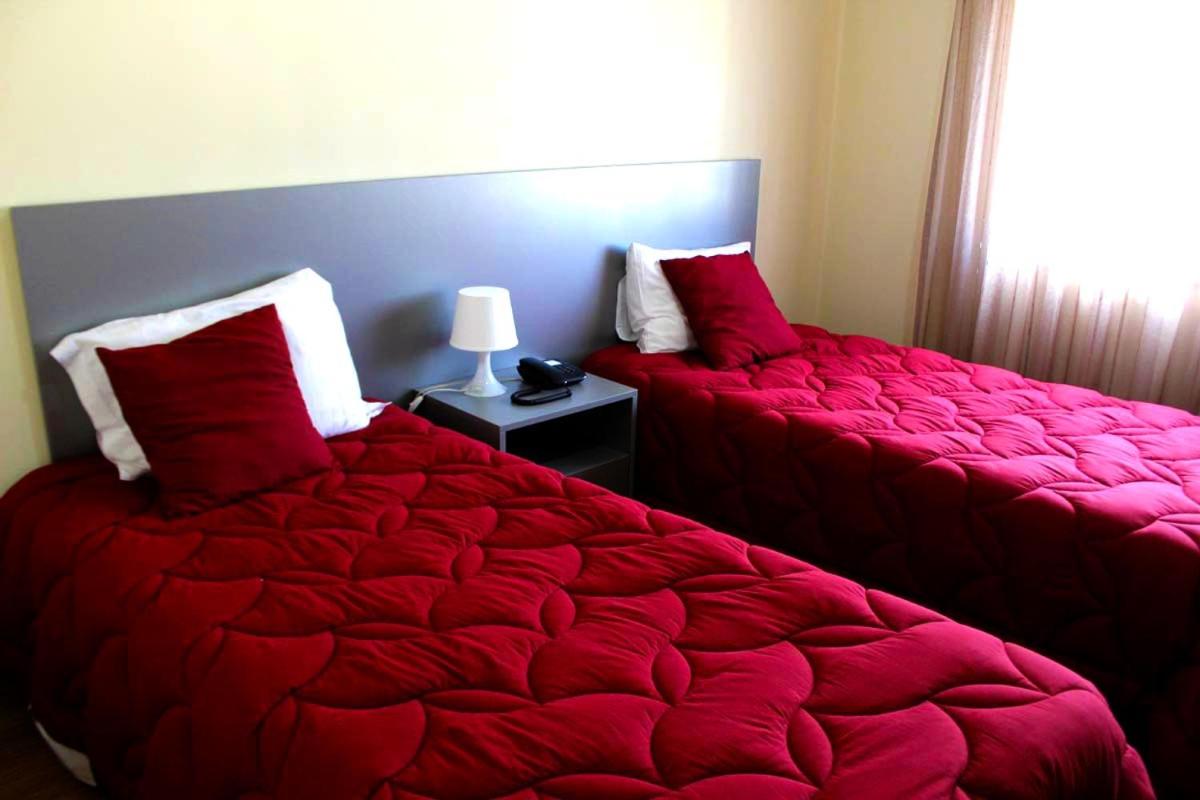 Double Room with 2 Single Bed - Photo 1