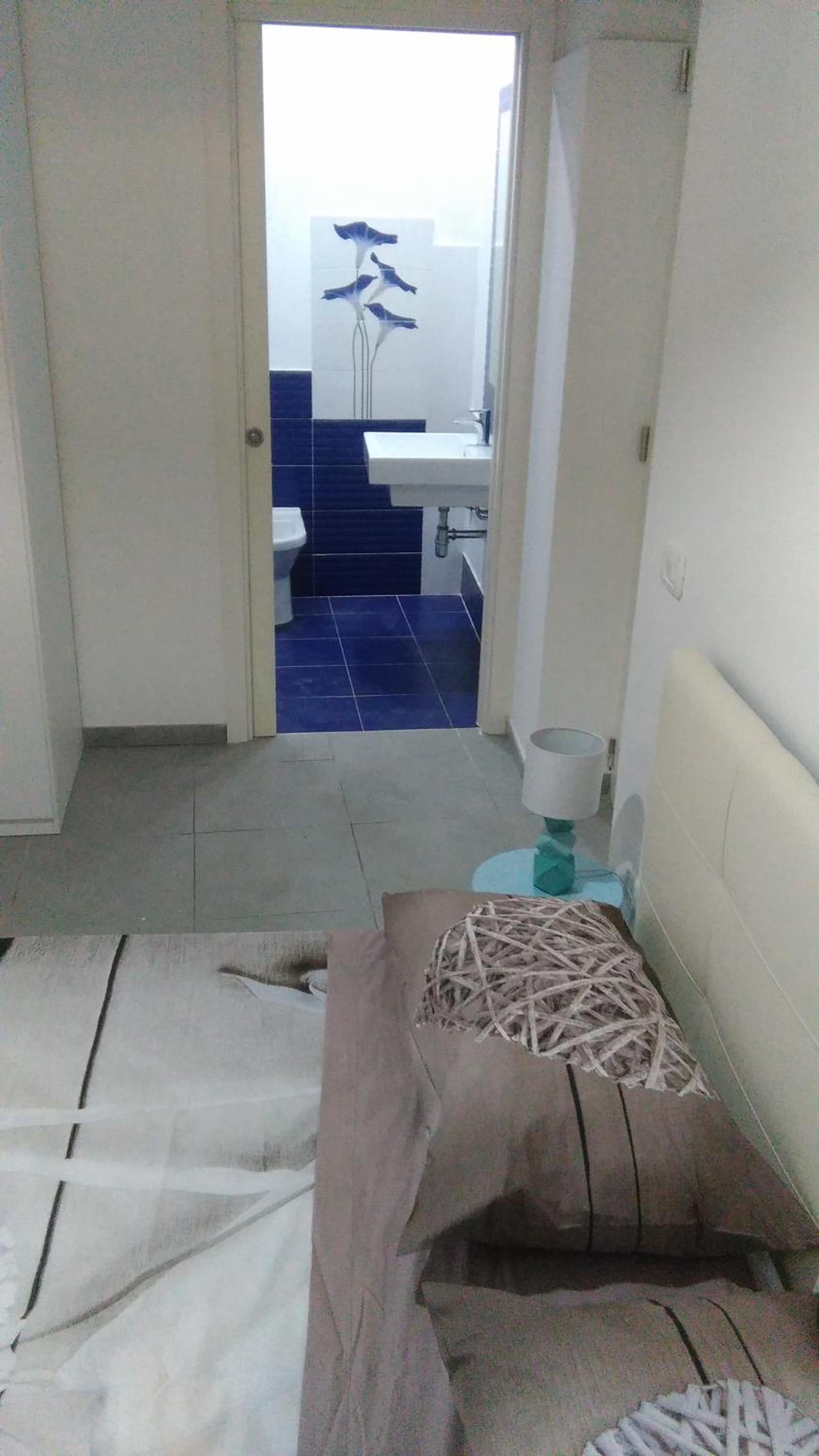 One-Bedroom Apartment - Photo 36