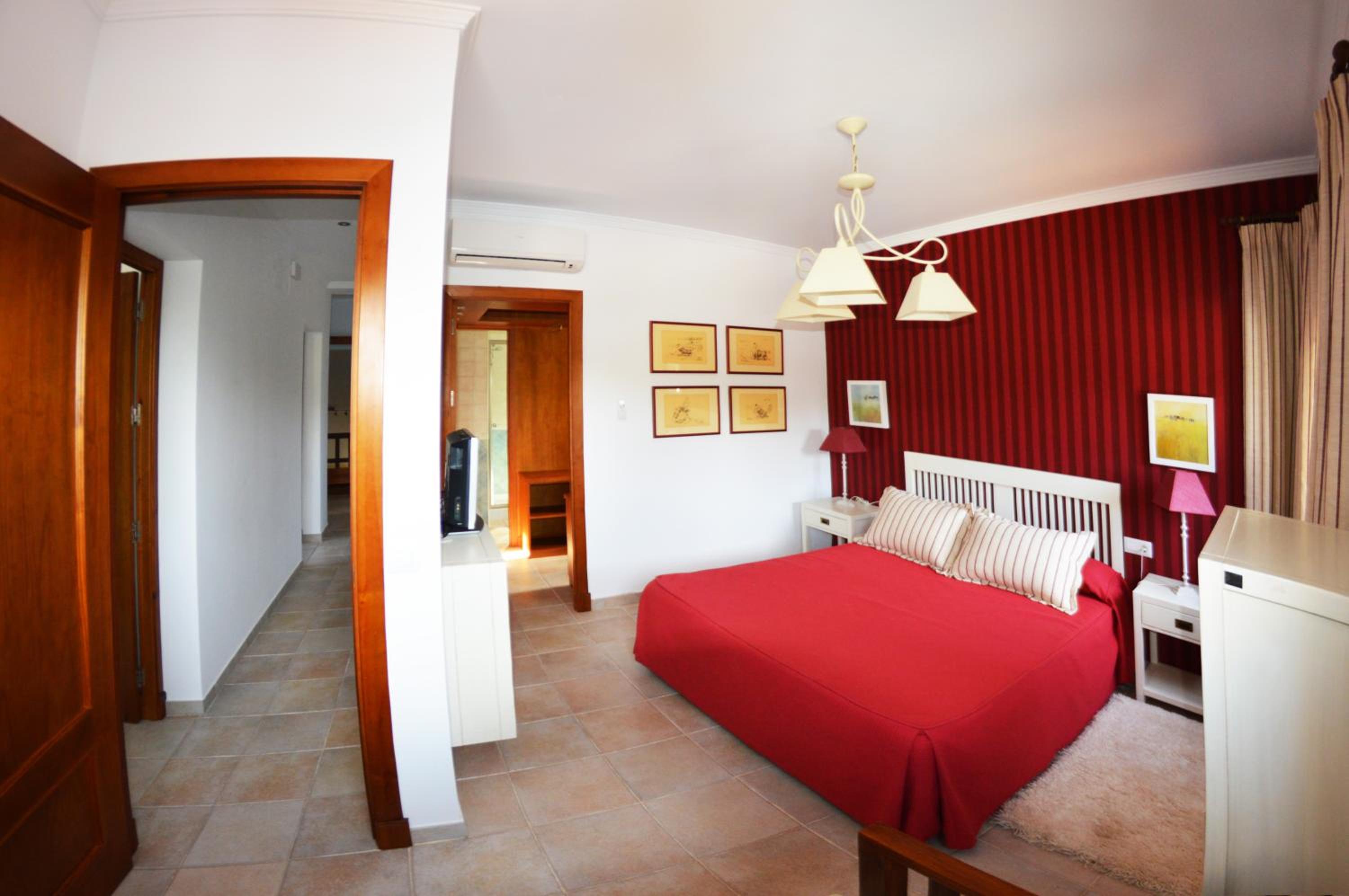 Casa de cinco habitaciones