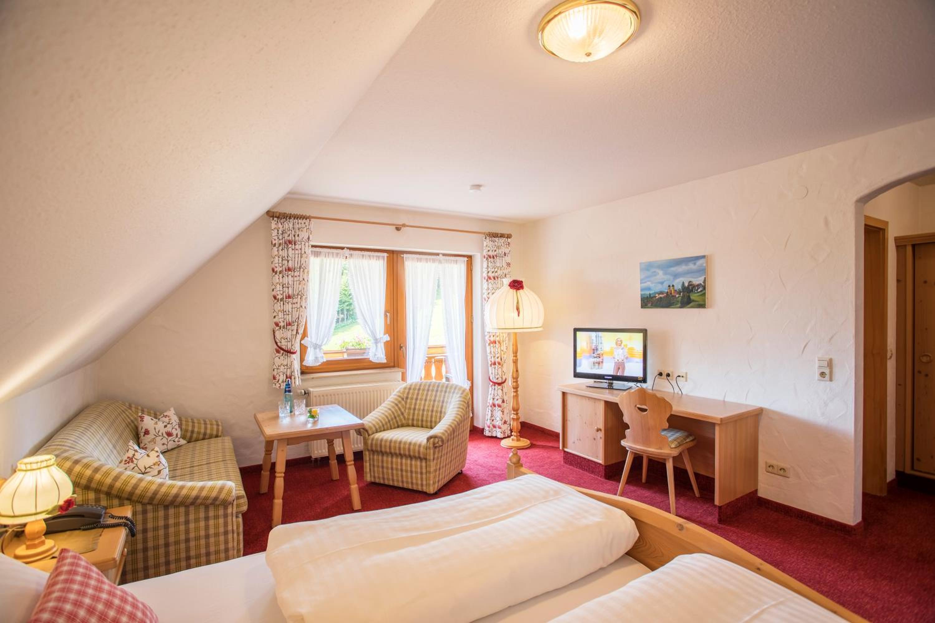 Double Room with Balcony photo 3
