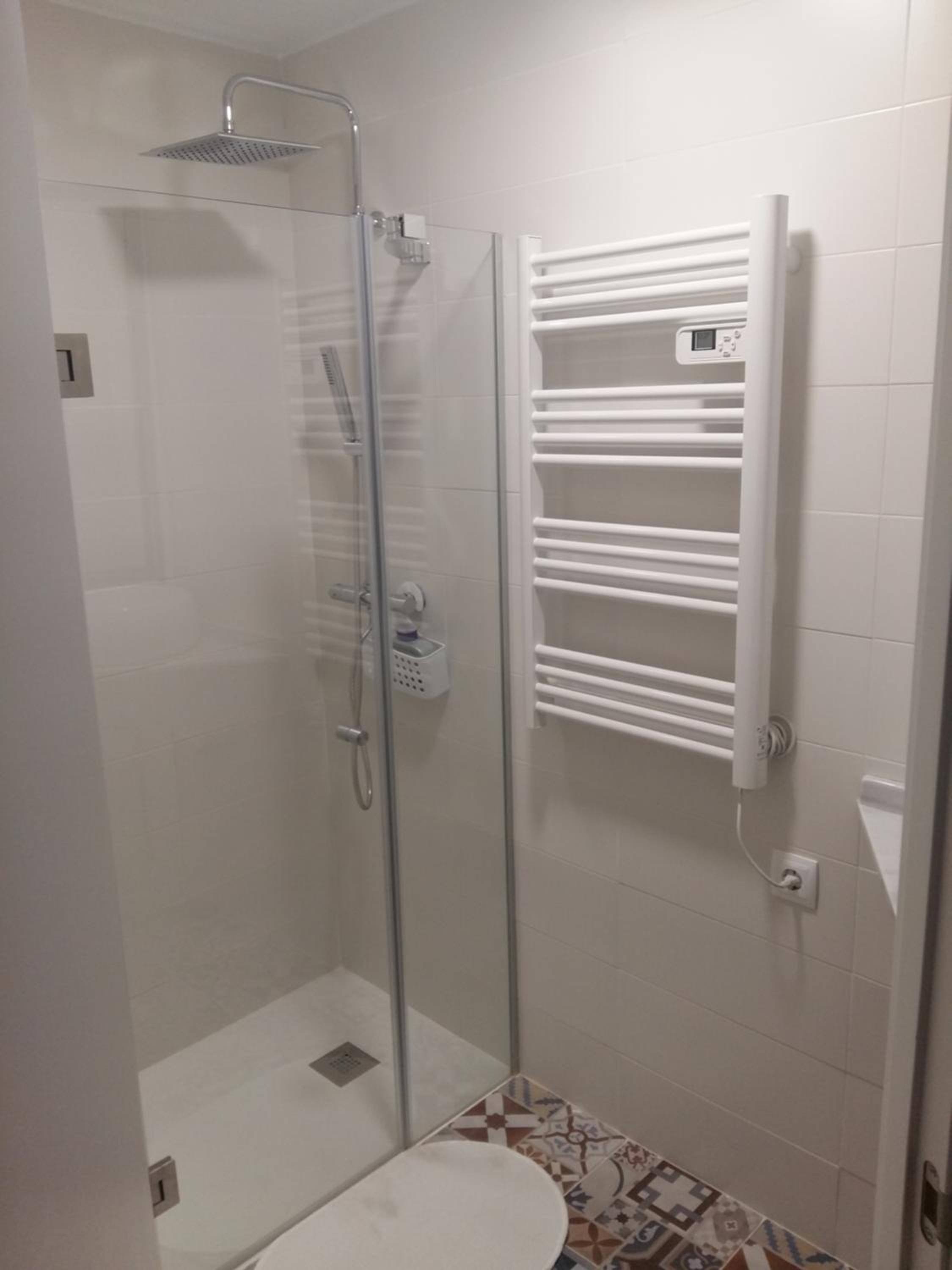 Two-Bedroom Apartment - Photo 12