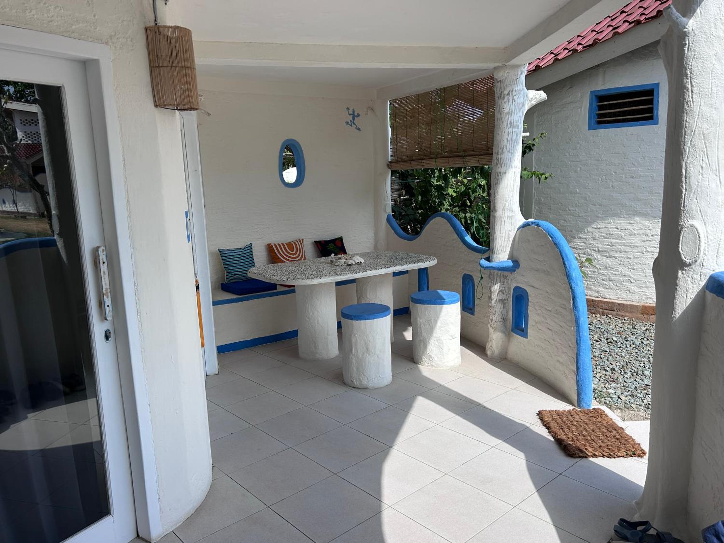 Family Room with Side Sea View