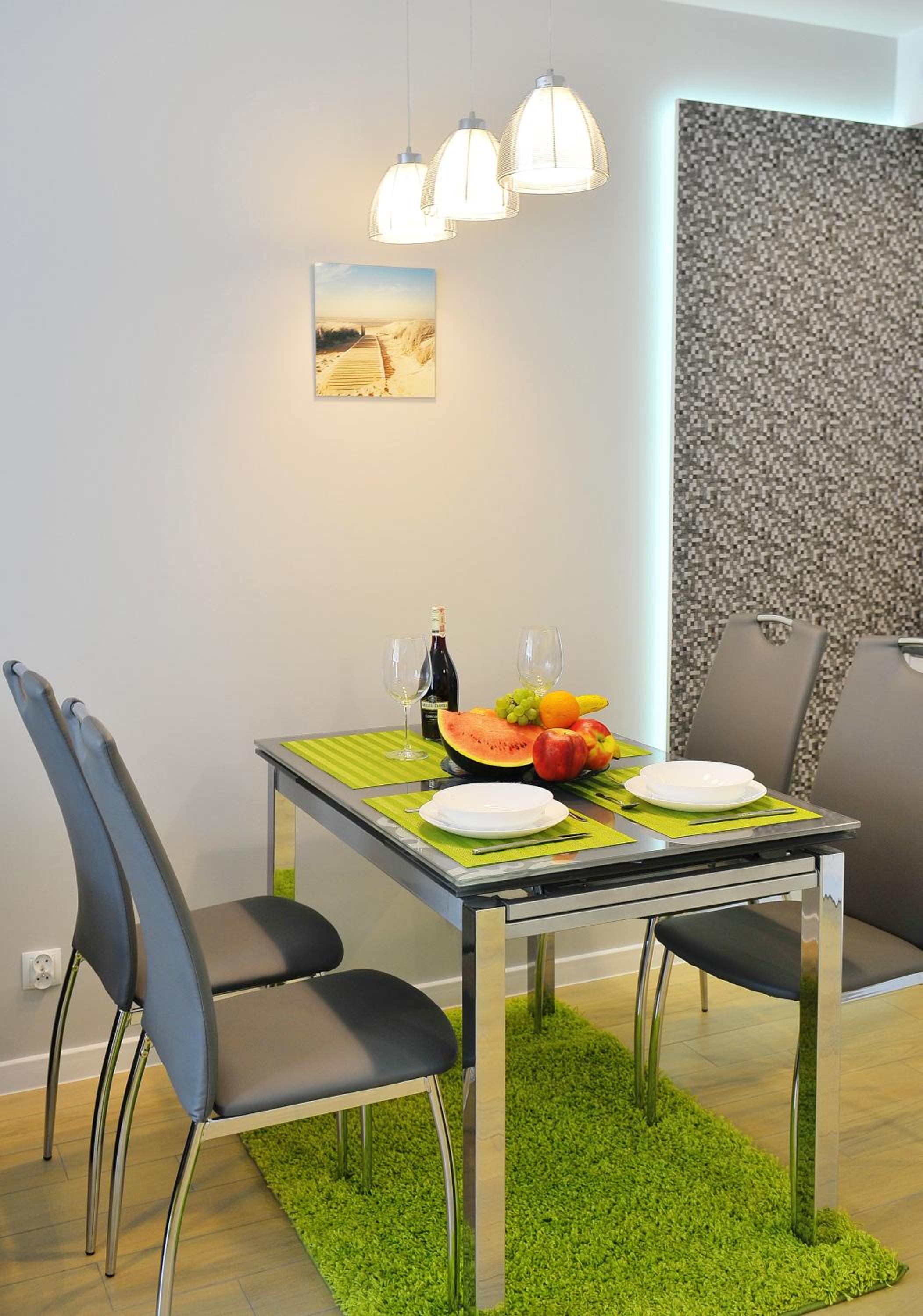 Apartment photo 2