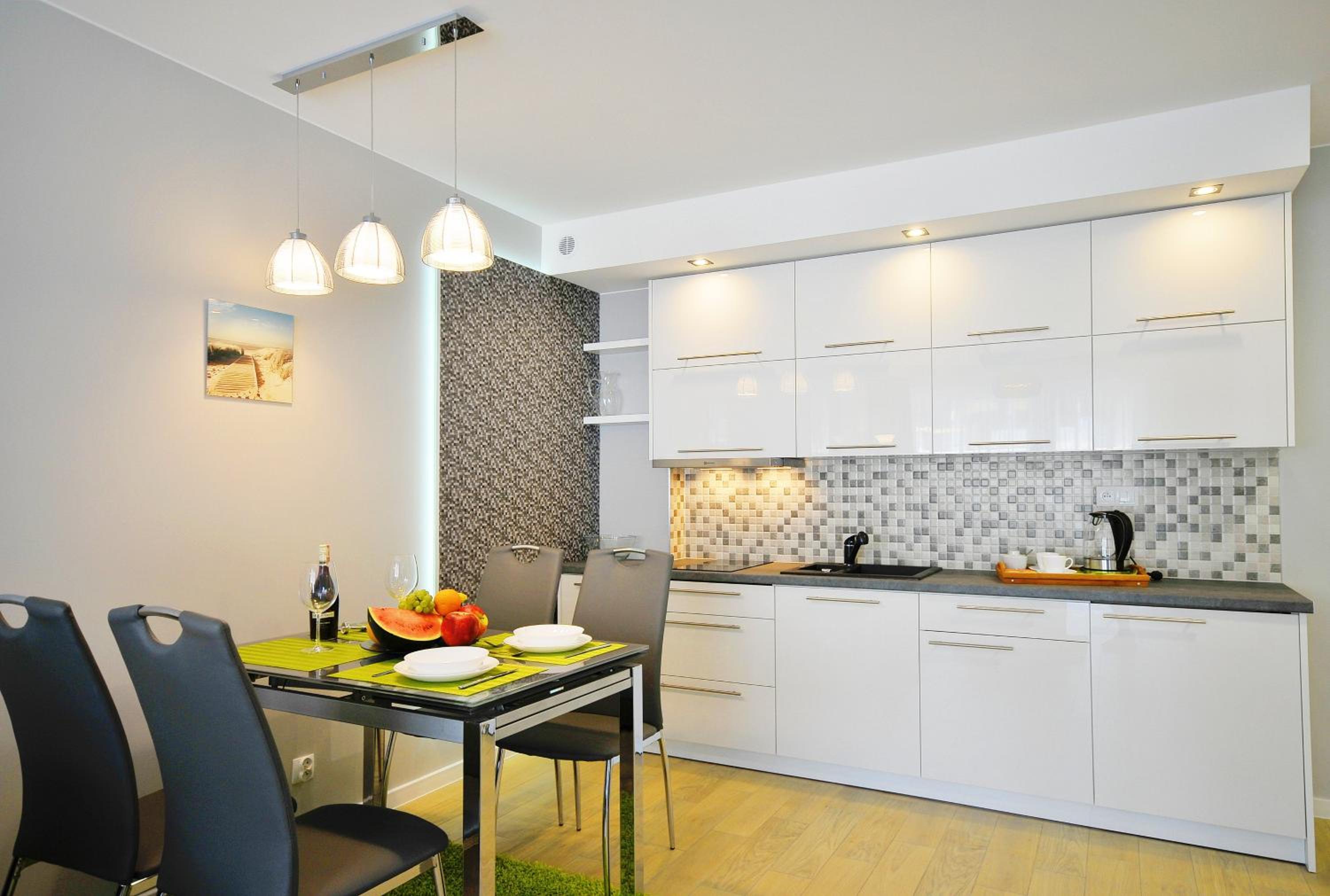Apartment photo 2