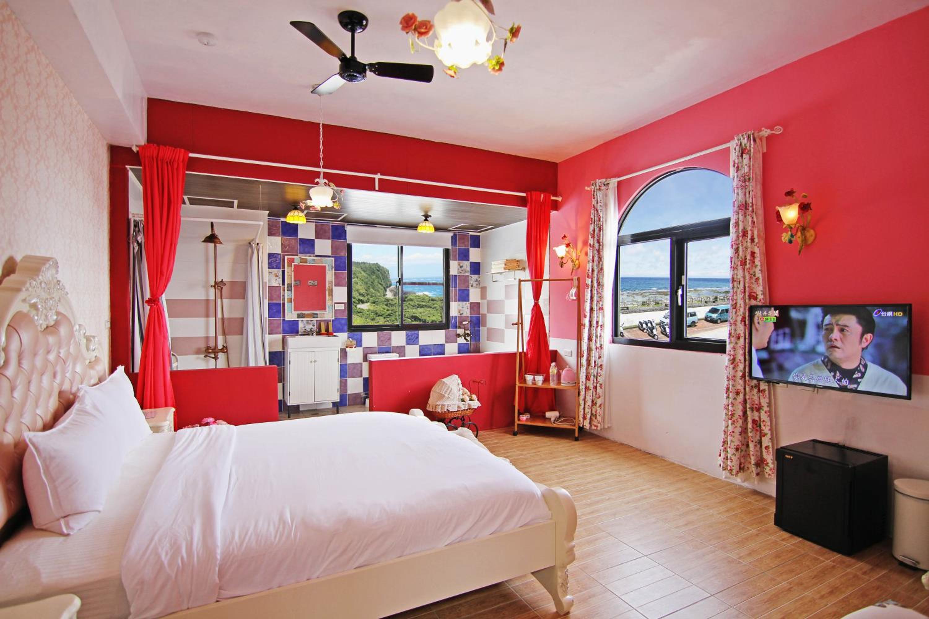 Double Room with Side Sea View photo 2