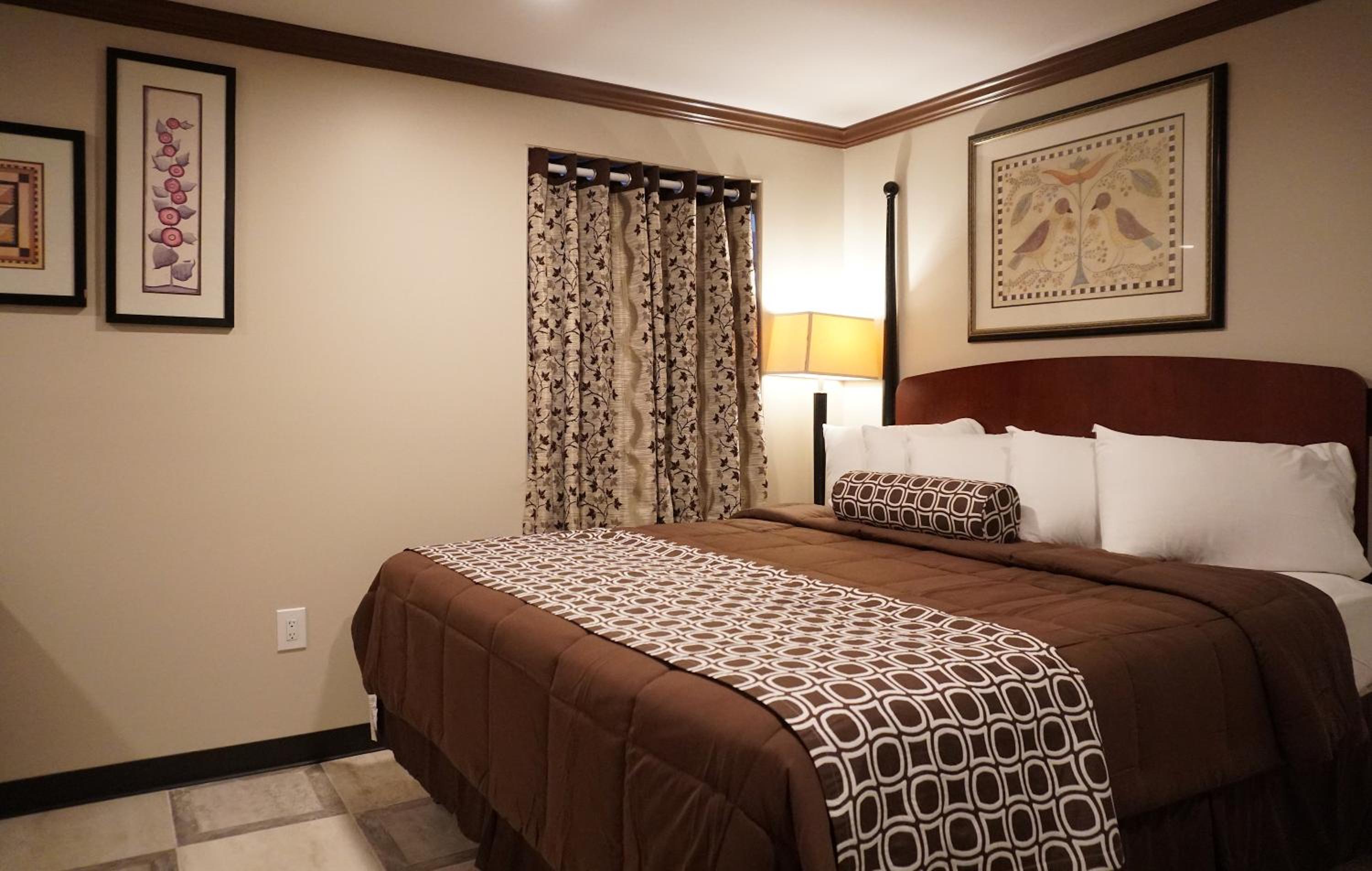 Deluxe Junior Suite photo 3