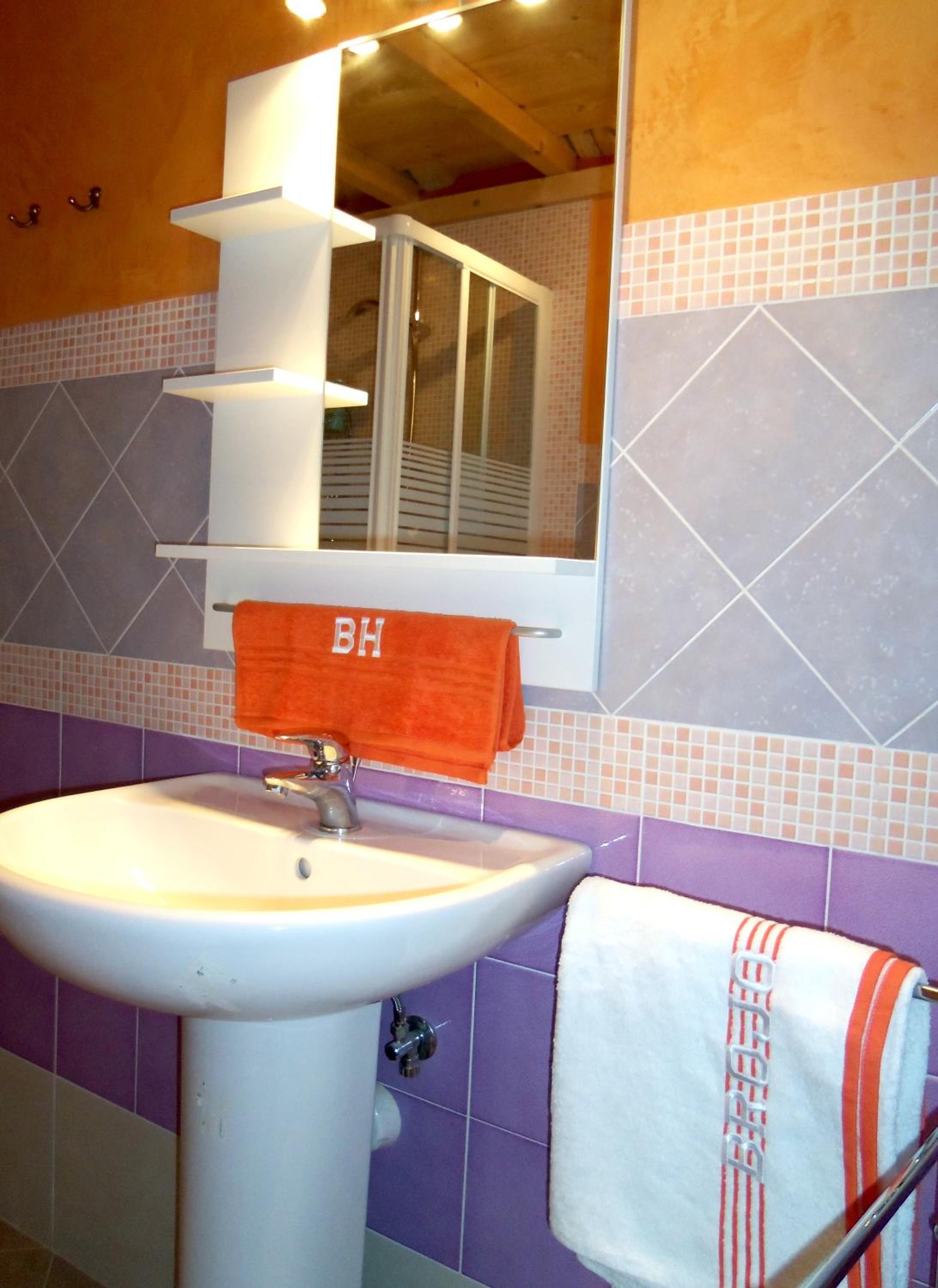 Double Room - Photo 11