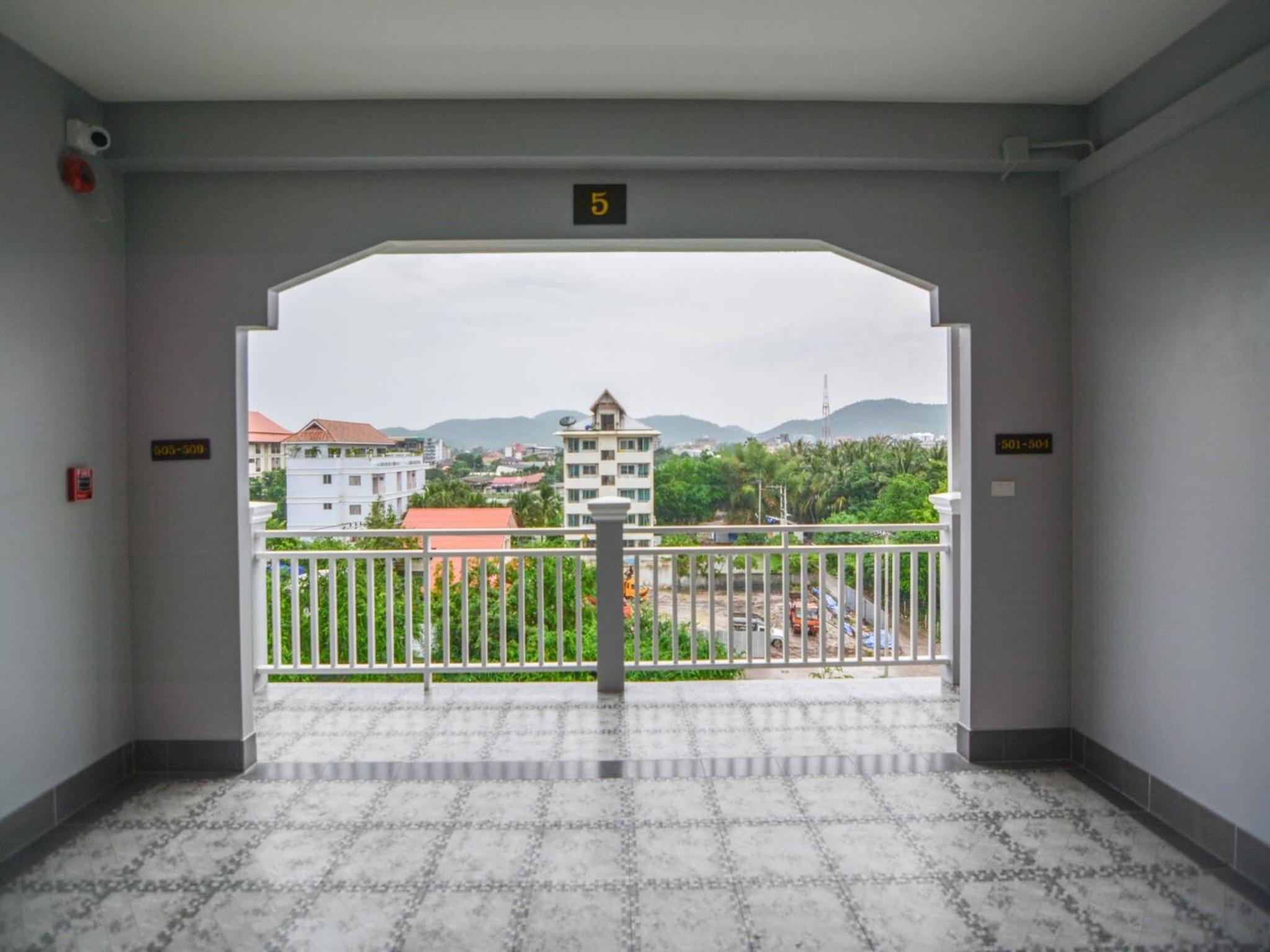 Standard Room with Balcony photo 2