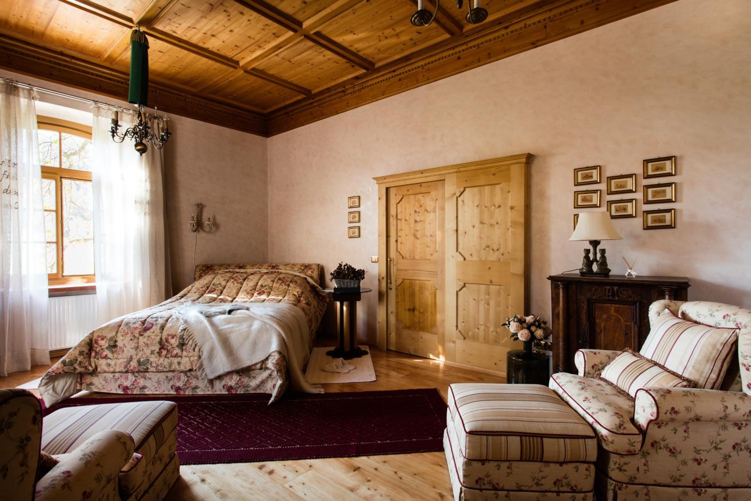 Deluxe Double Room photo 2