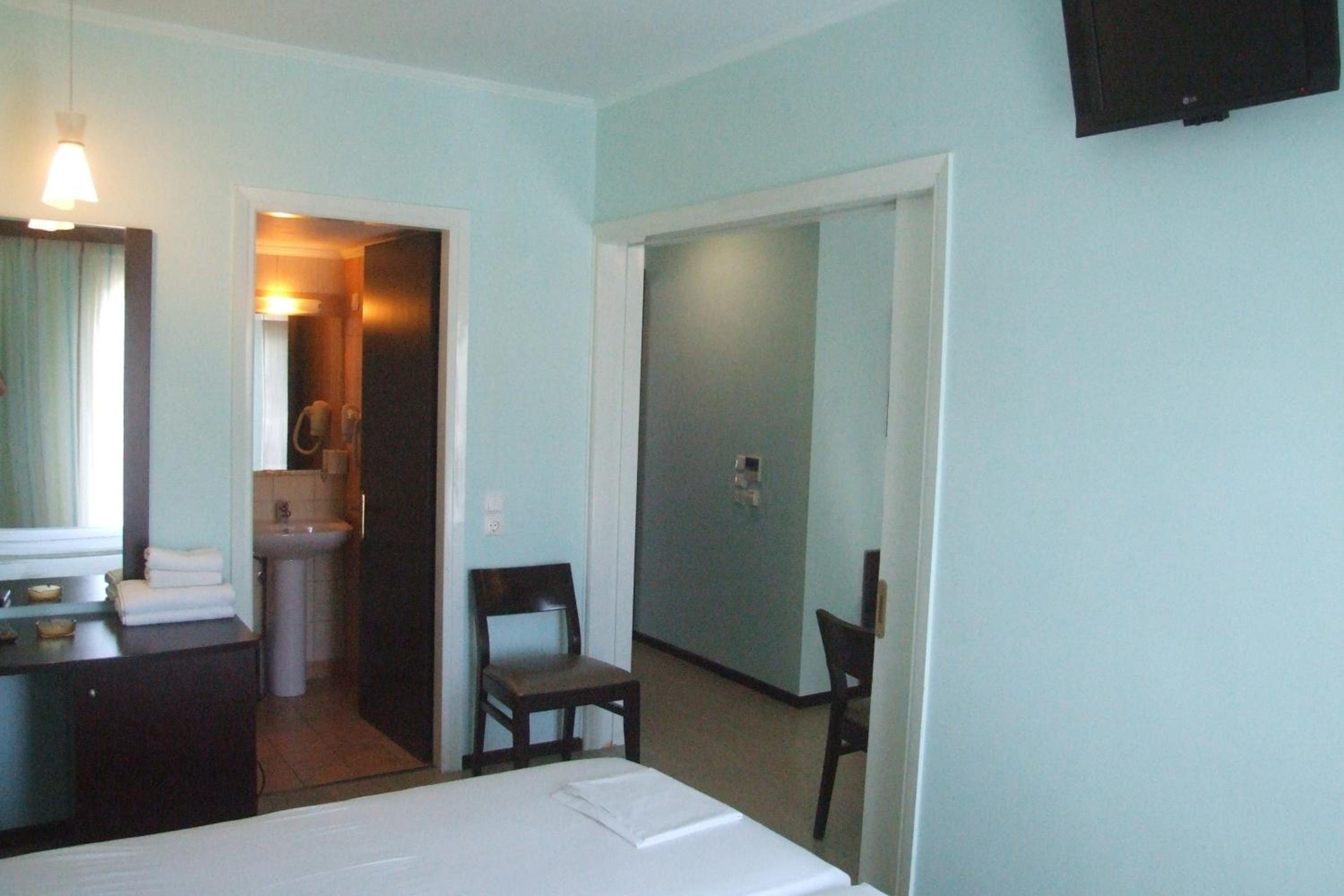 Apartment photo 2