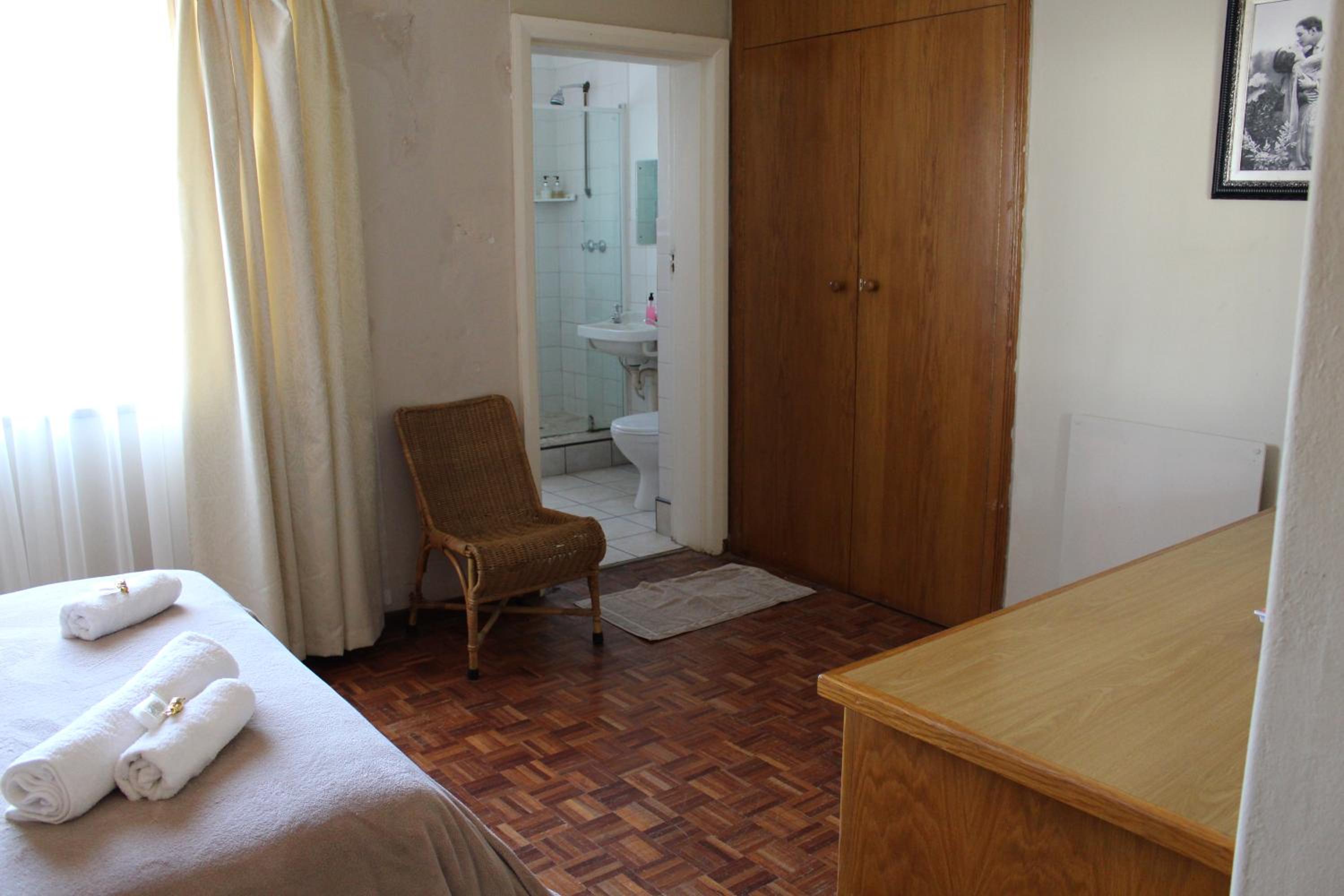 Standard Double Room photo 2