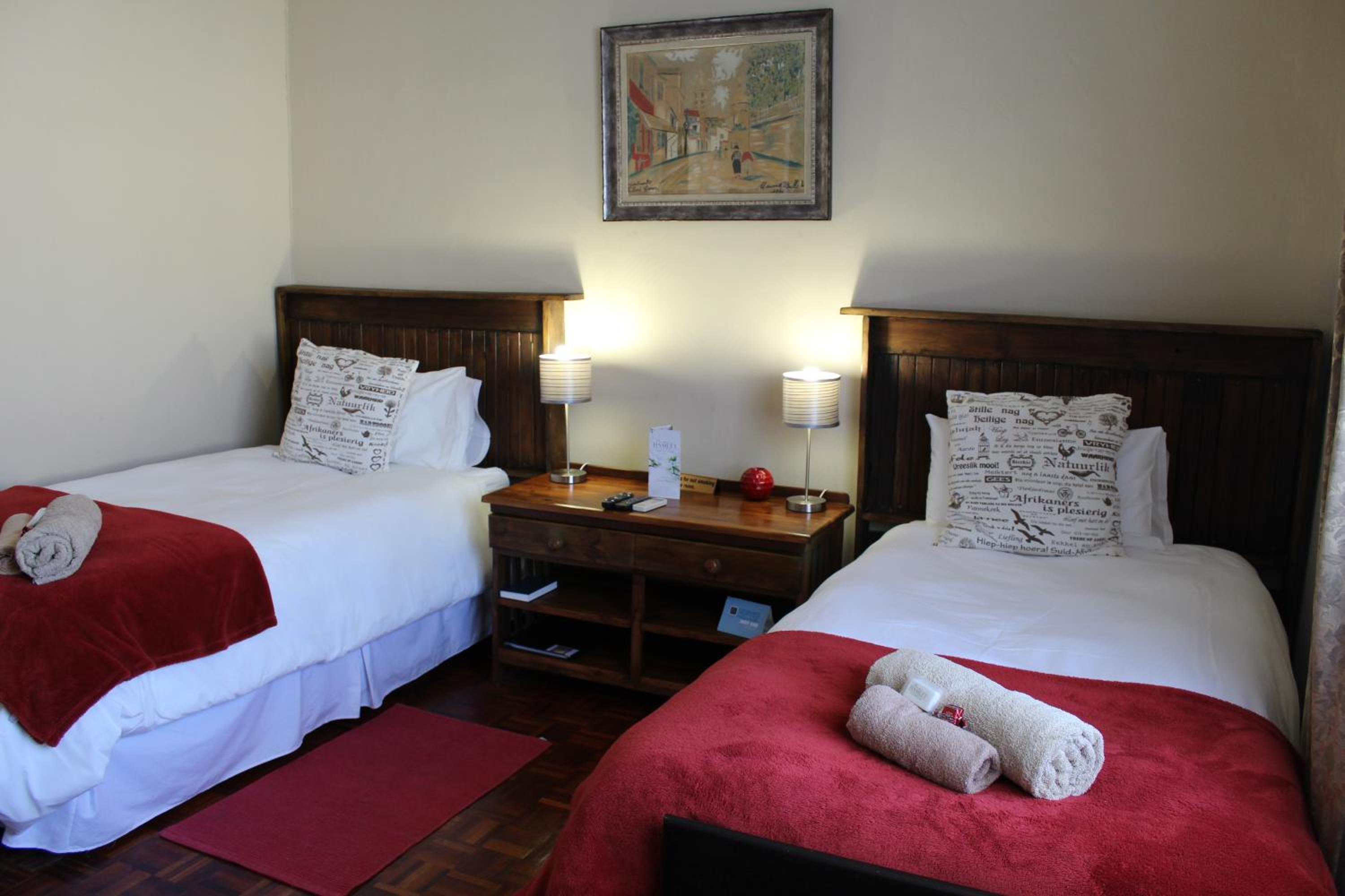 Standard Twin Room photo 3