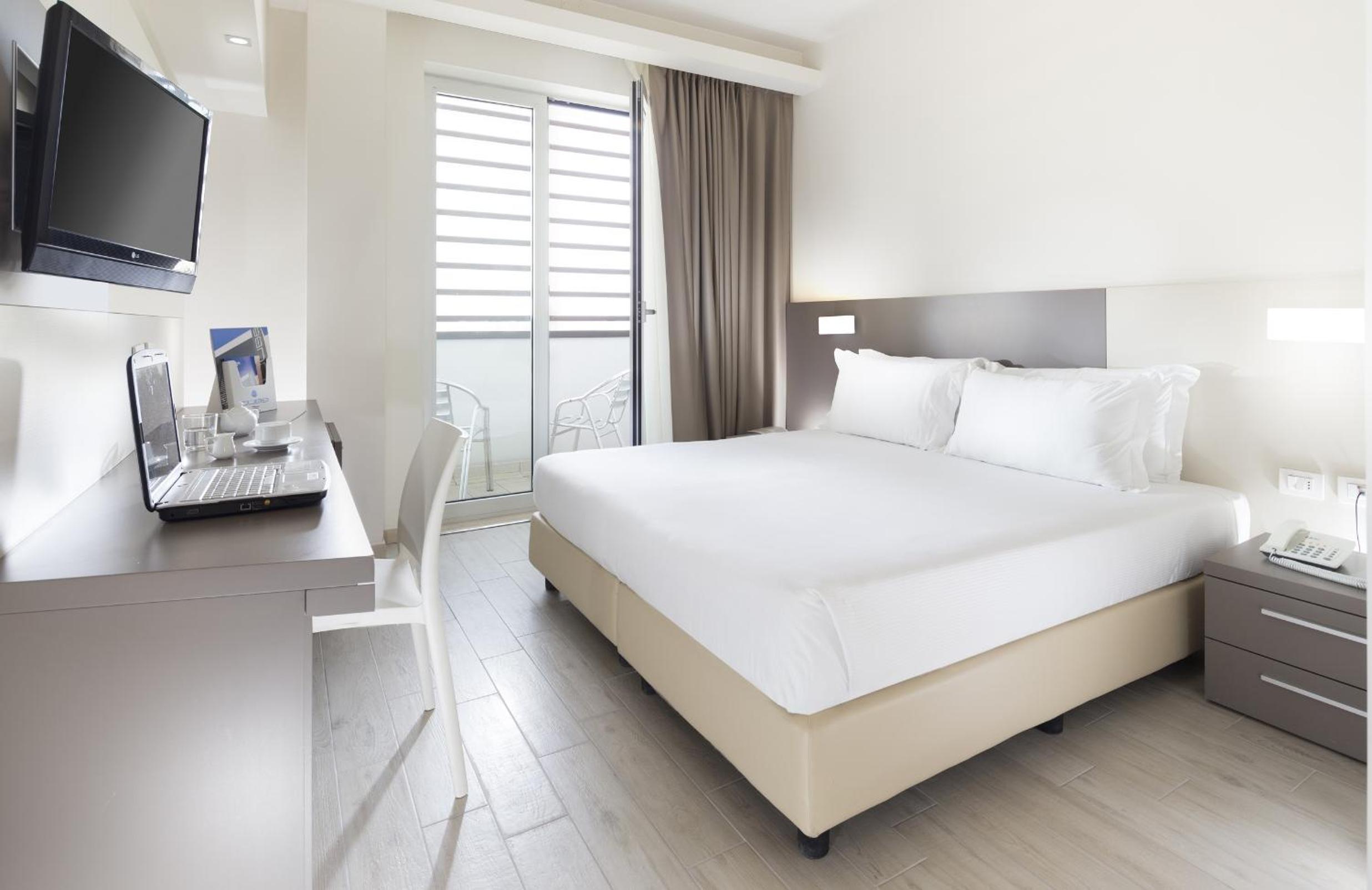 Executive Double or Twin Room - Photo 2