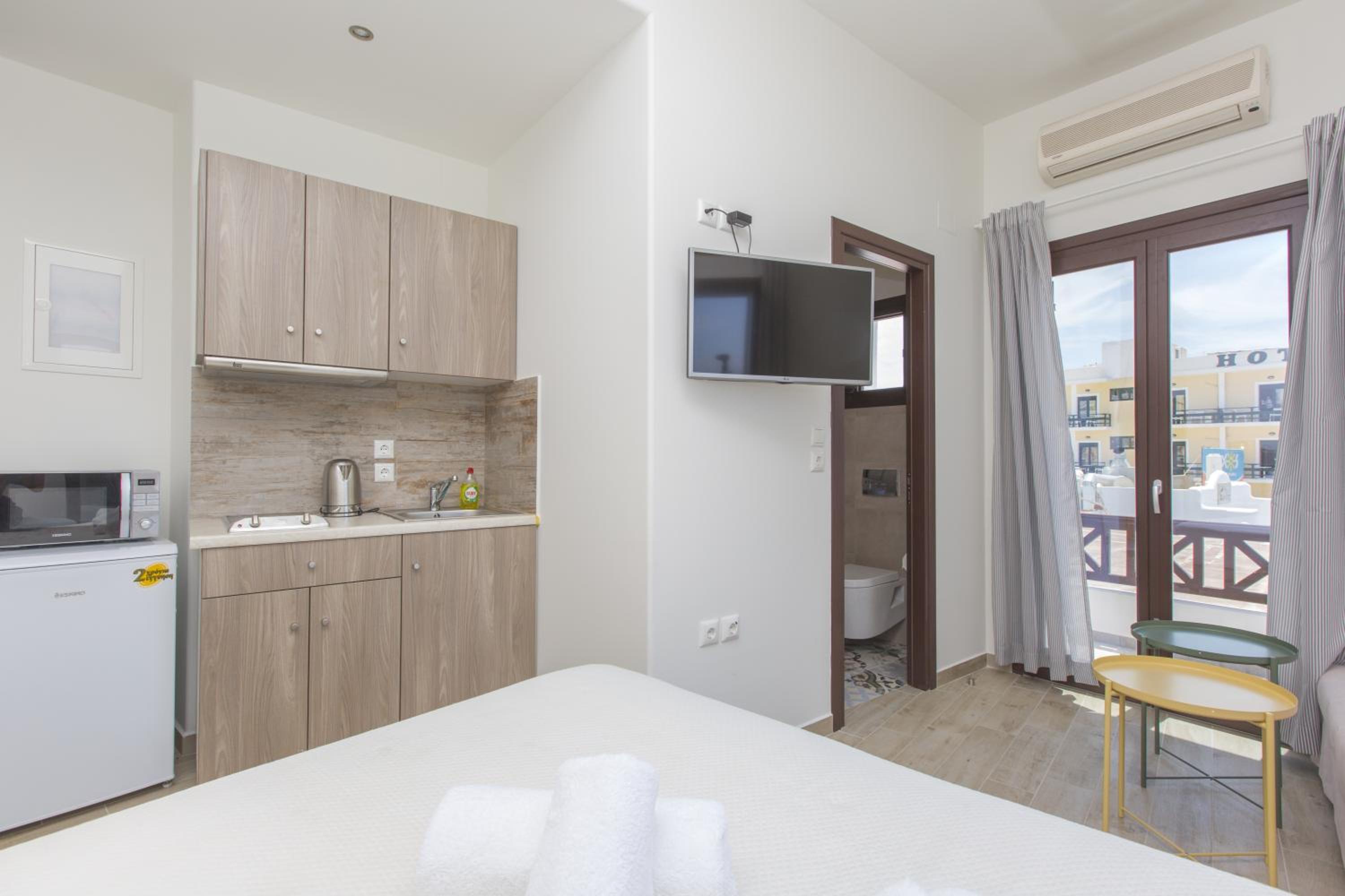 Studio Apartment with Sea View