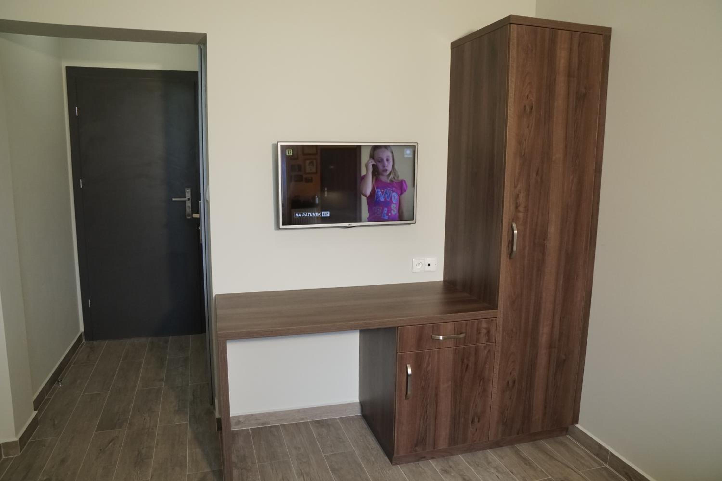 Twin Room - Photo 1
