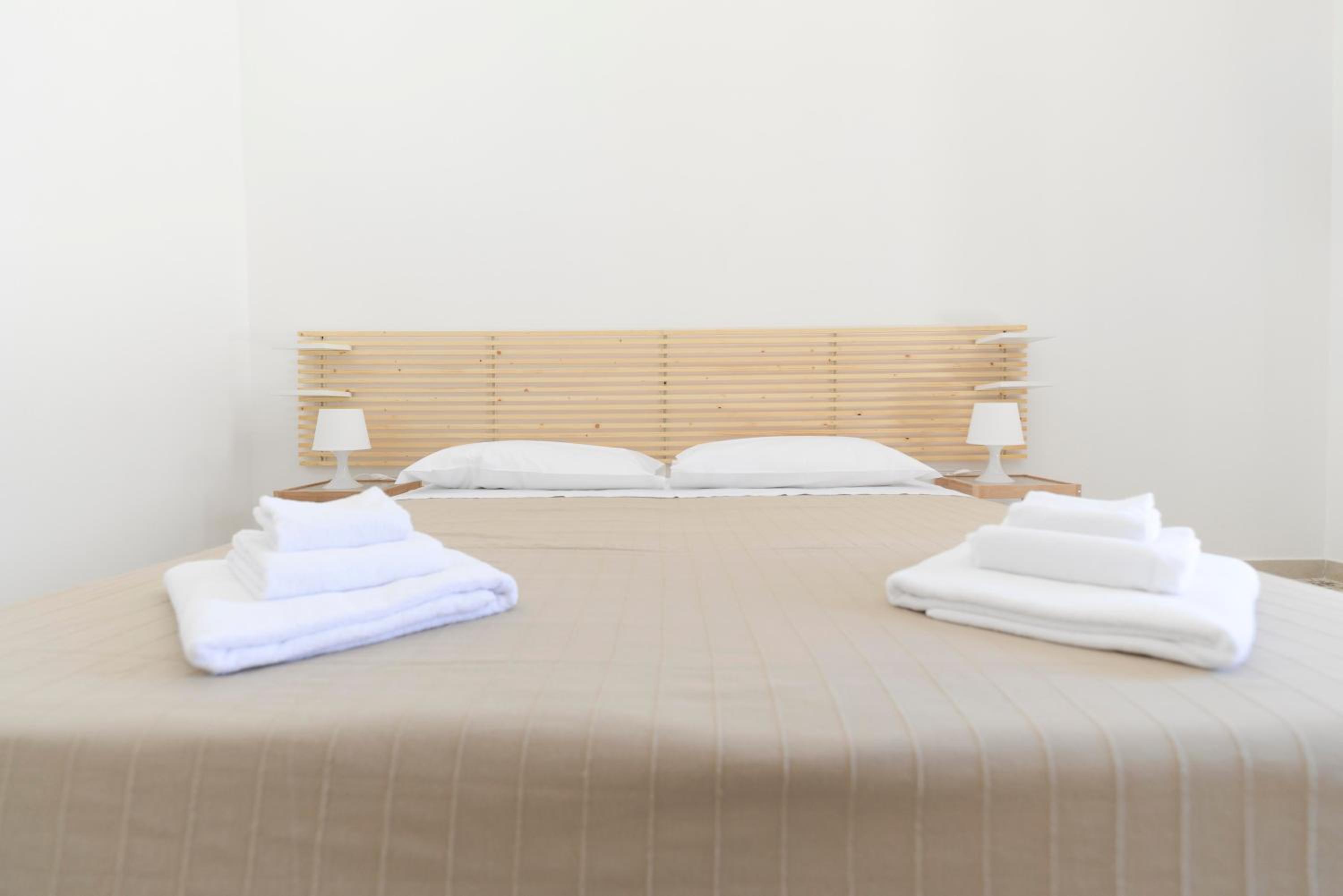 Superior King Room - Photo 8