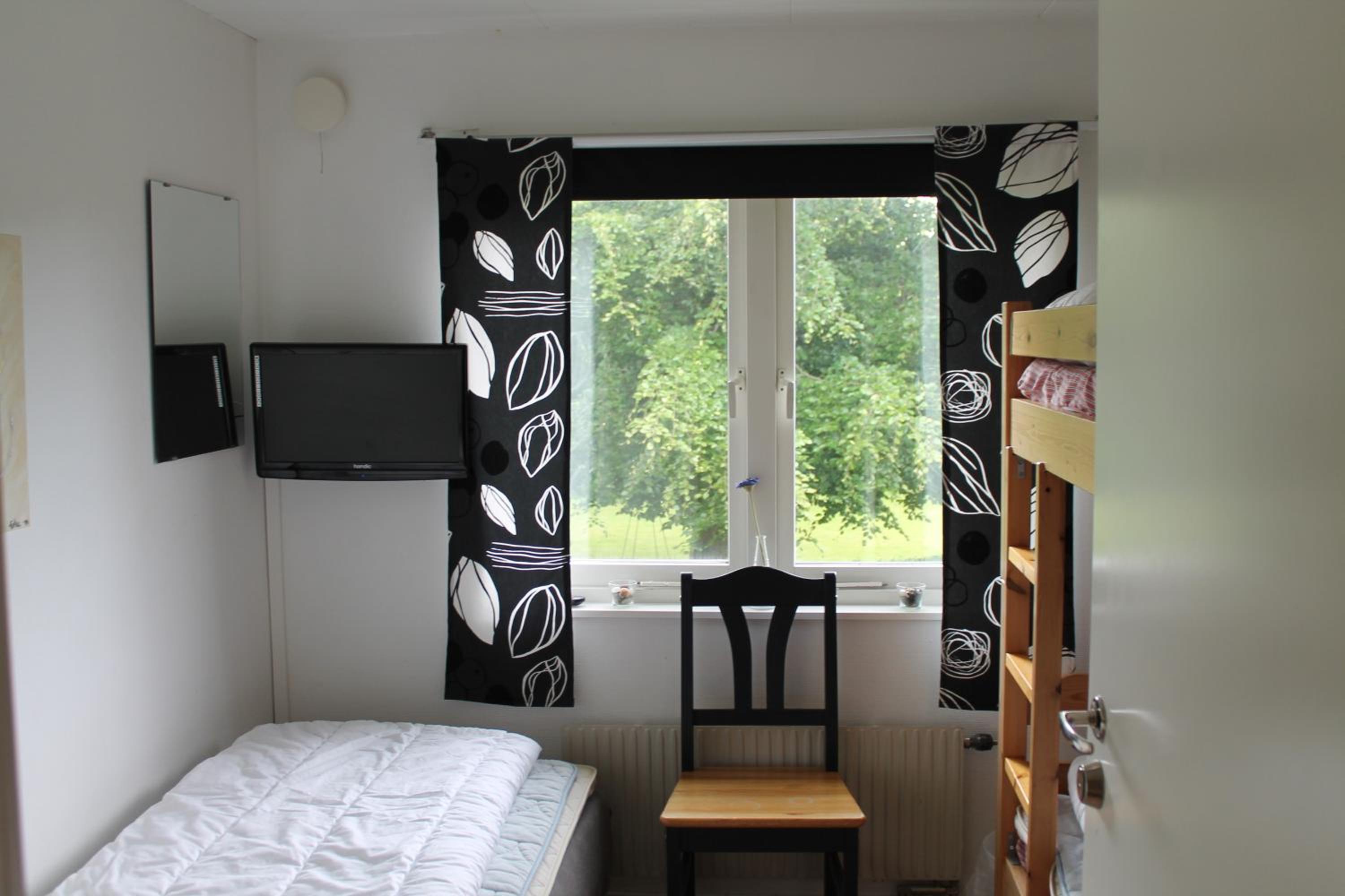 Triple Room with Shared Bathroom photo 3