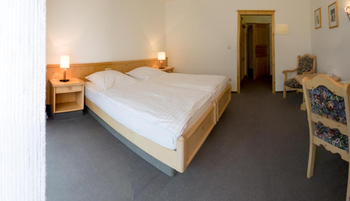 Double Room photo 3