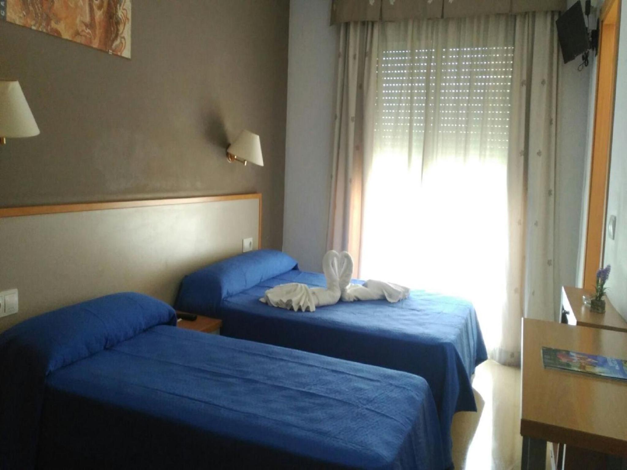 Triple Room with Balcony photo 3