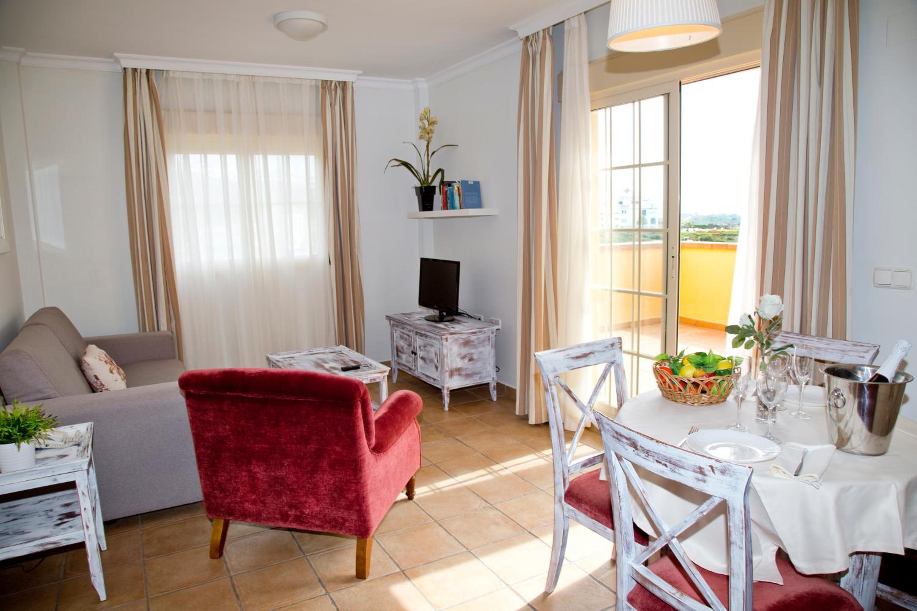One-Bedroom Apartment (2 Adults) - Photo 9