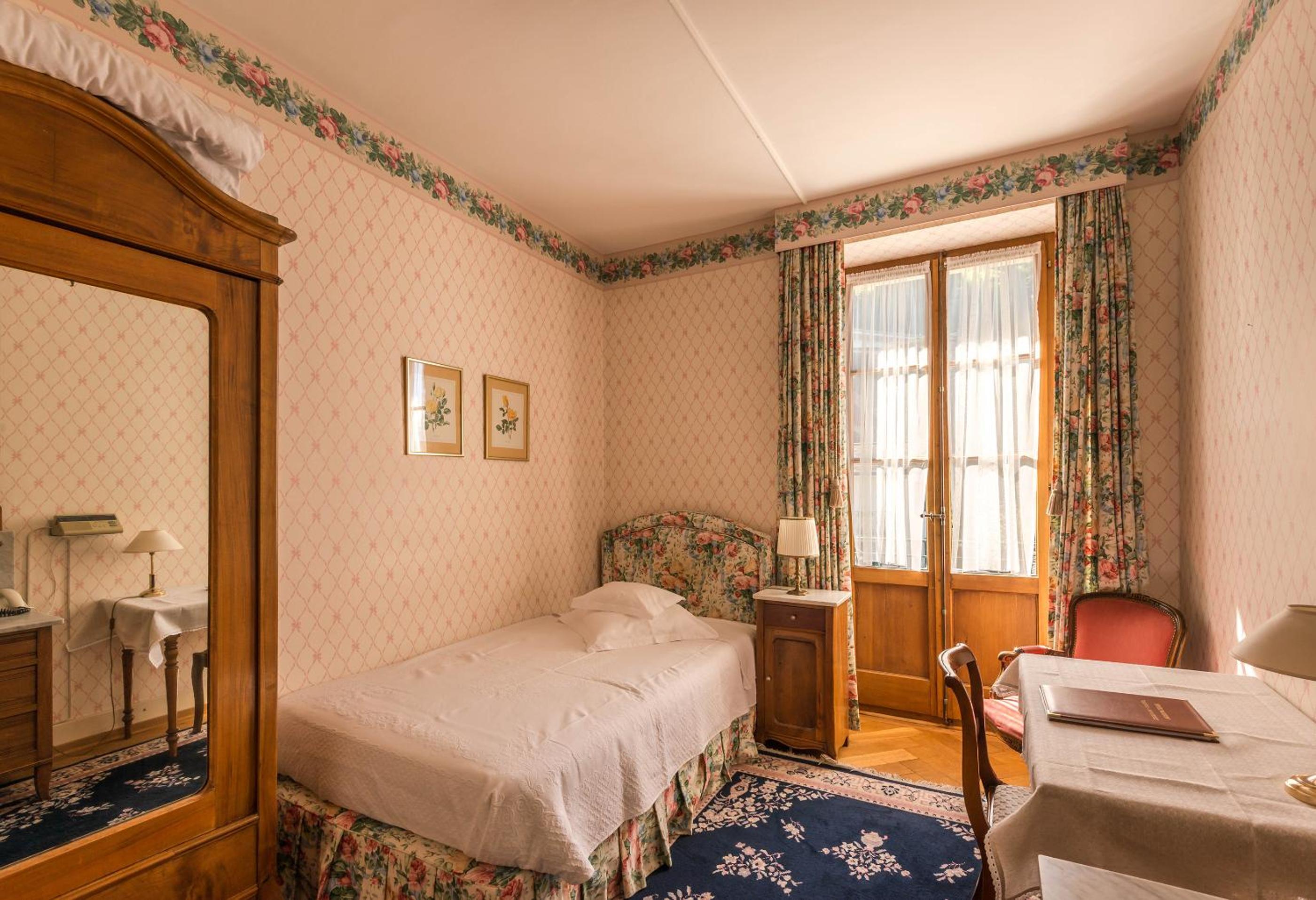 Single Room photo 2